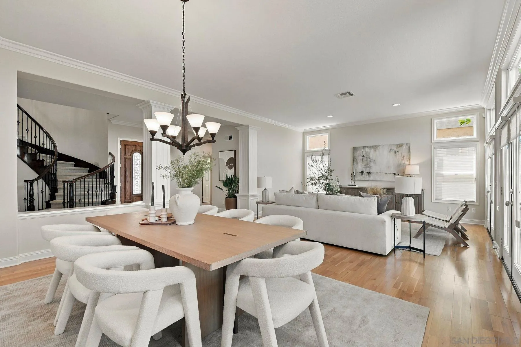 https://cdn.realtyfeed.com/cdn/127/260023014/d5c6263374c88194a47b0633339003f1.webp