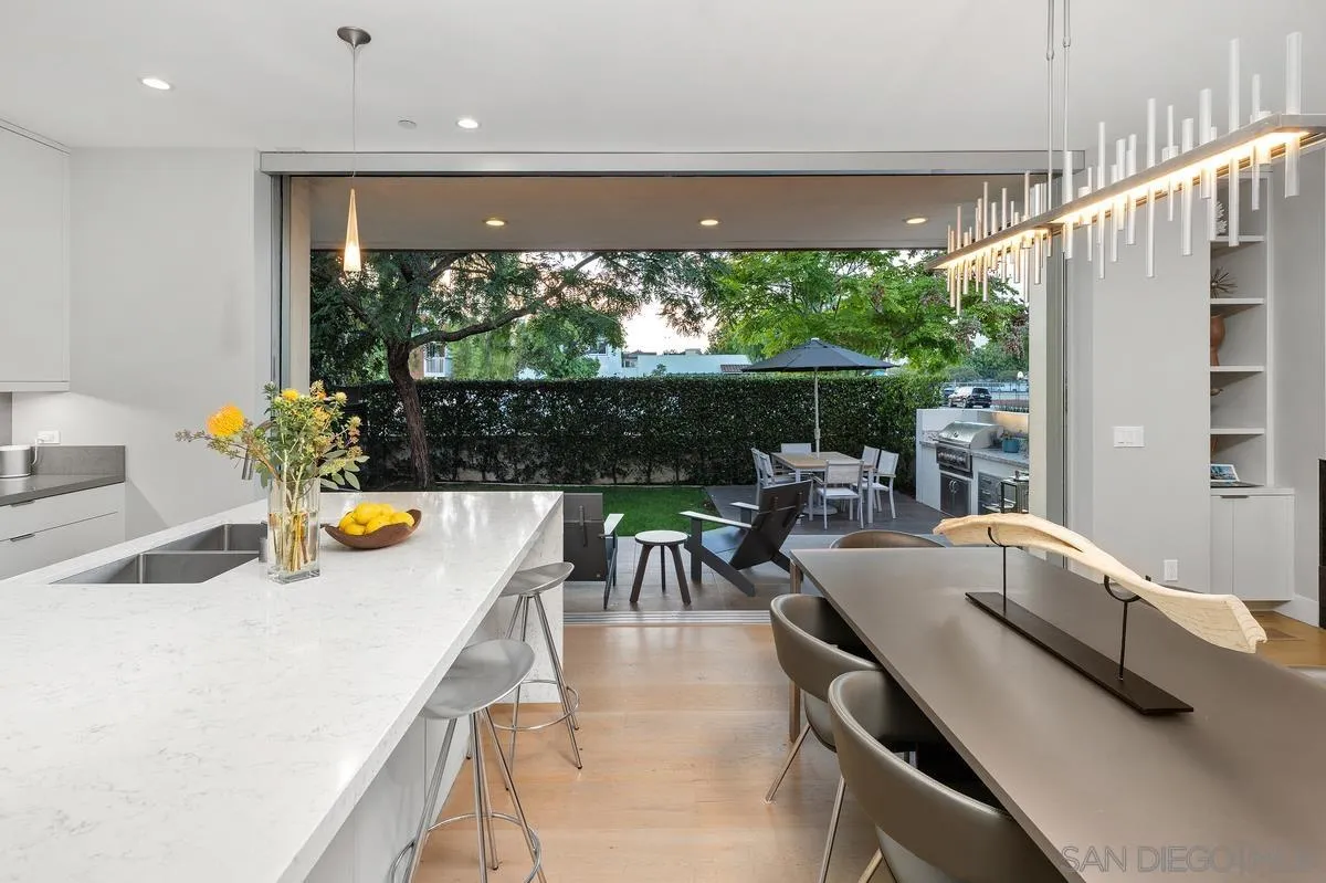 https://cdn.realtyfeed.com/cdn/127/260023016/3ec6b1b8ae186d8605b6d613d67f8f9f.webp