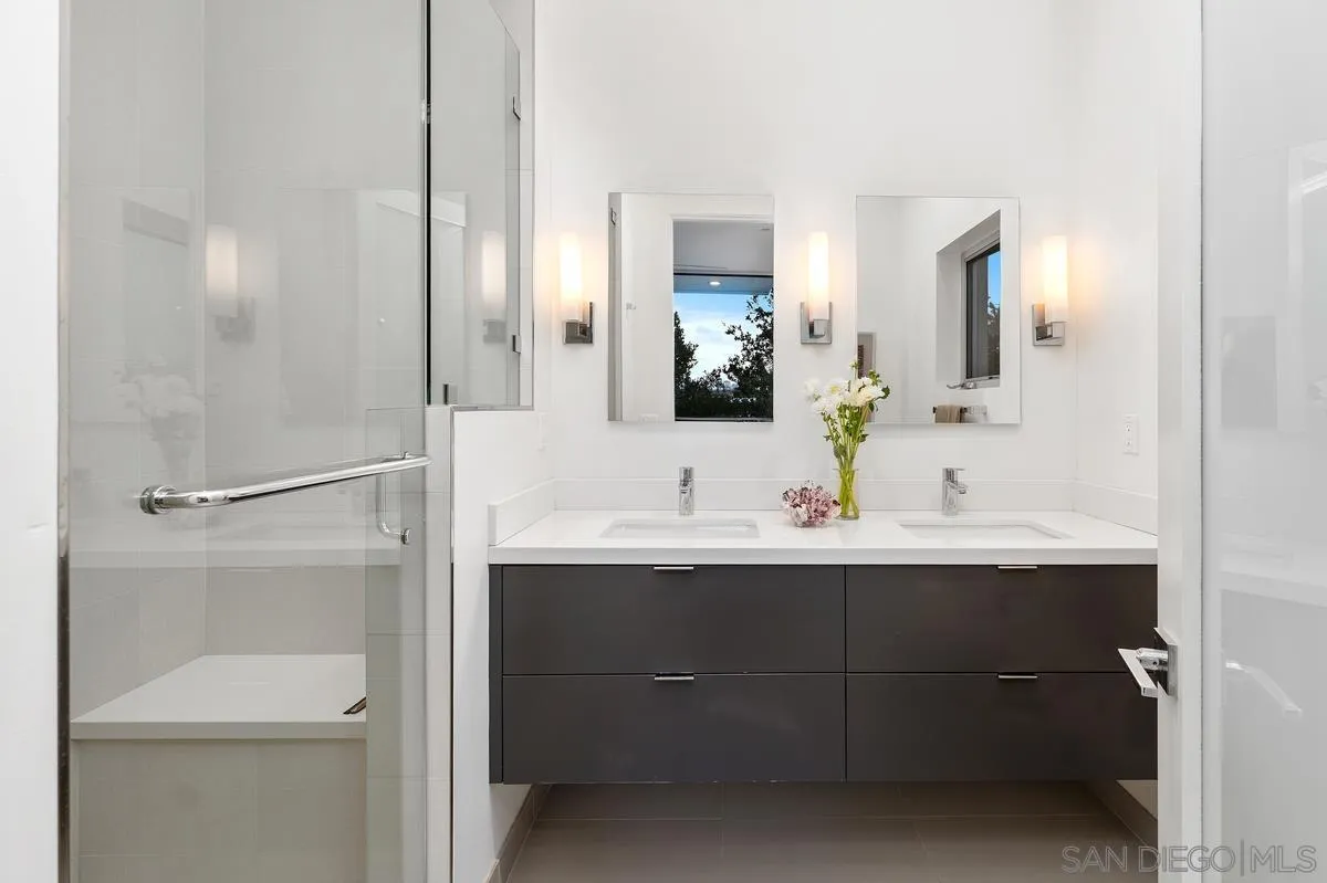 https://cdn.realtyfeed.com/cdn/127/260023016/ddb1b6f39202101774d8b1d299cd9683.webp