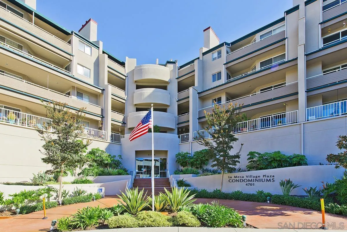 4701 Date Ave 218