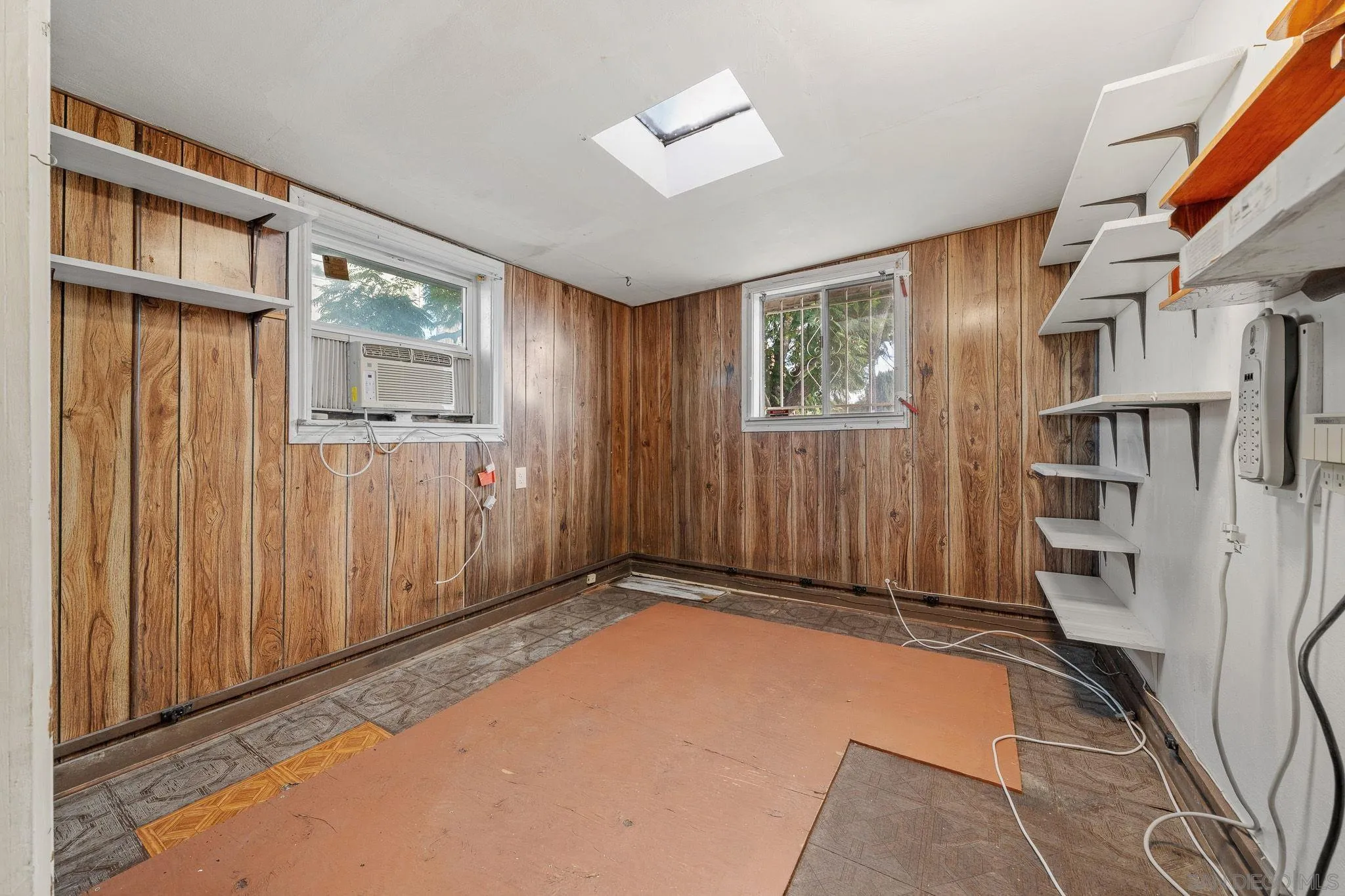 https://cdn.realtyfeed.com/cdn/127/260023030/1f5e9445090b4b6504b702edb4c8a8d6.webp