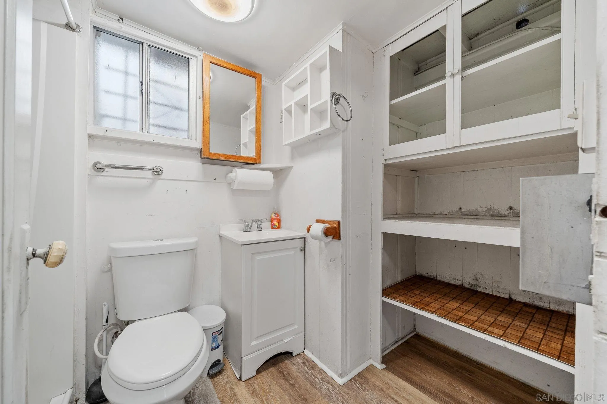 https://cdn.realtyfeed.com/cdn/127/260023030/9ad06c4afd1e892d77dcc145e498a2b2.webp