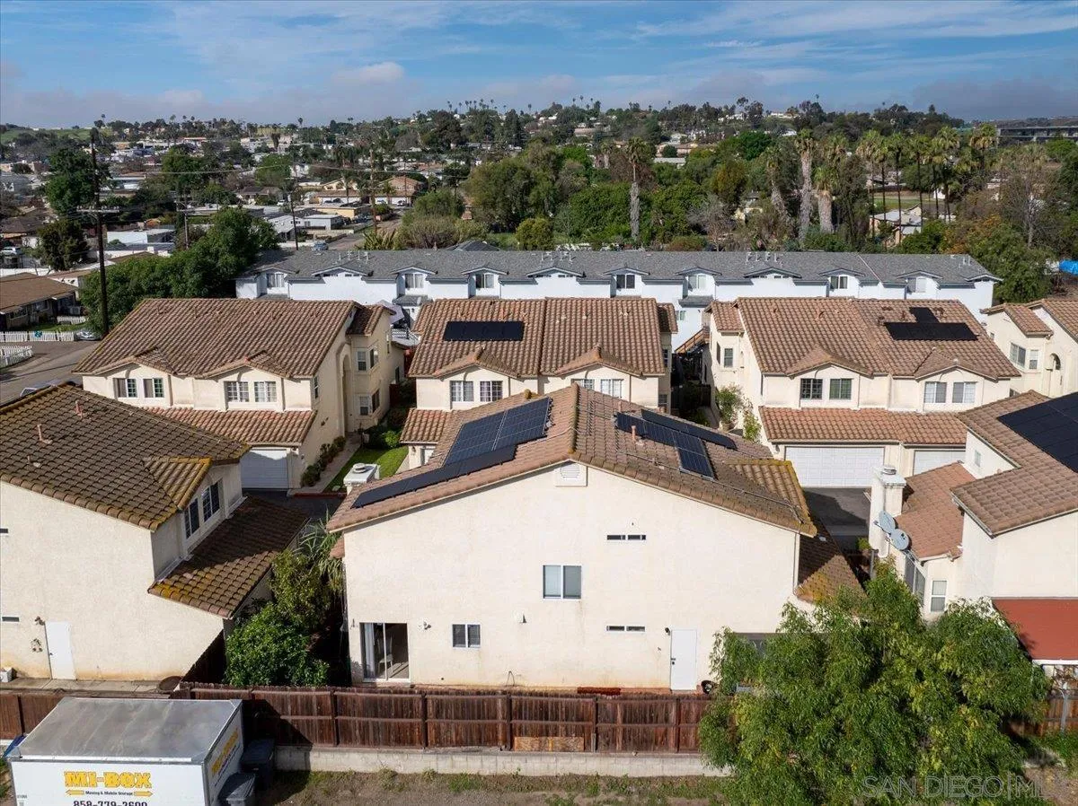 https://cdn.realtyfeed.com/cdn/127/260023031/0f9a4a19eb500ca9e6bdc17dafc3fc3d.webp