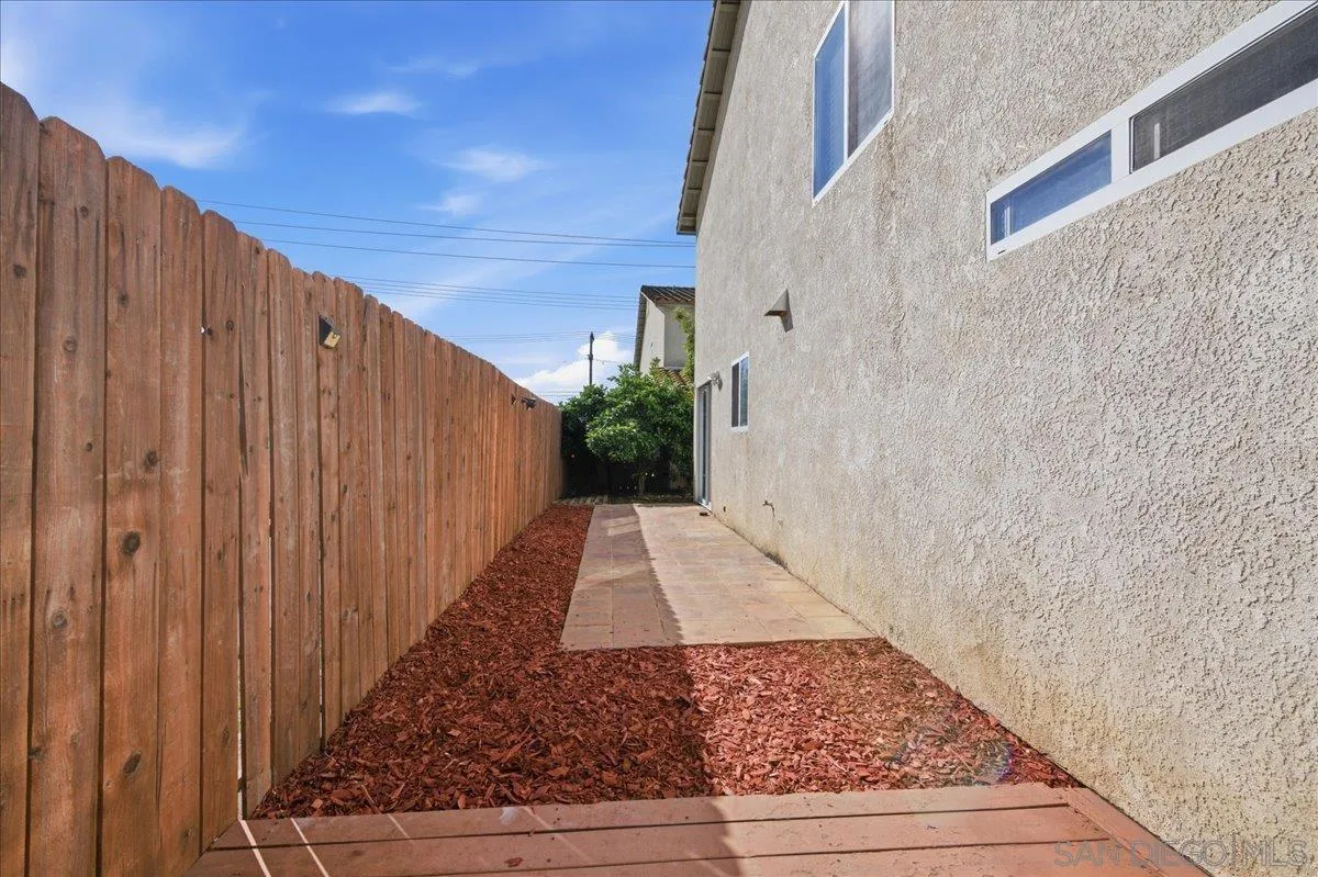 https://cdn.realtyfeed.com/cdn/127/260023031/8c2da5034b26afa6f778636d53b431e9.webp