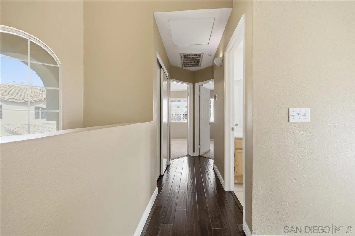 https://cdn.realtyfeed.com/cdn/127/260023031/992e7c078324088fa77b03178cfe50a7.webp