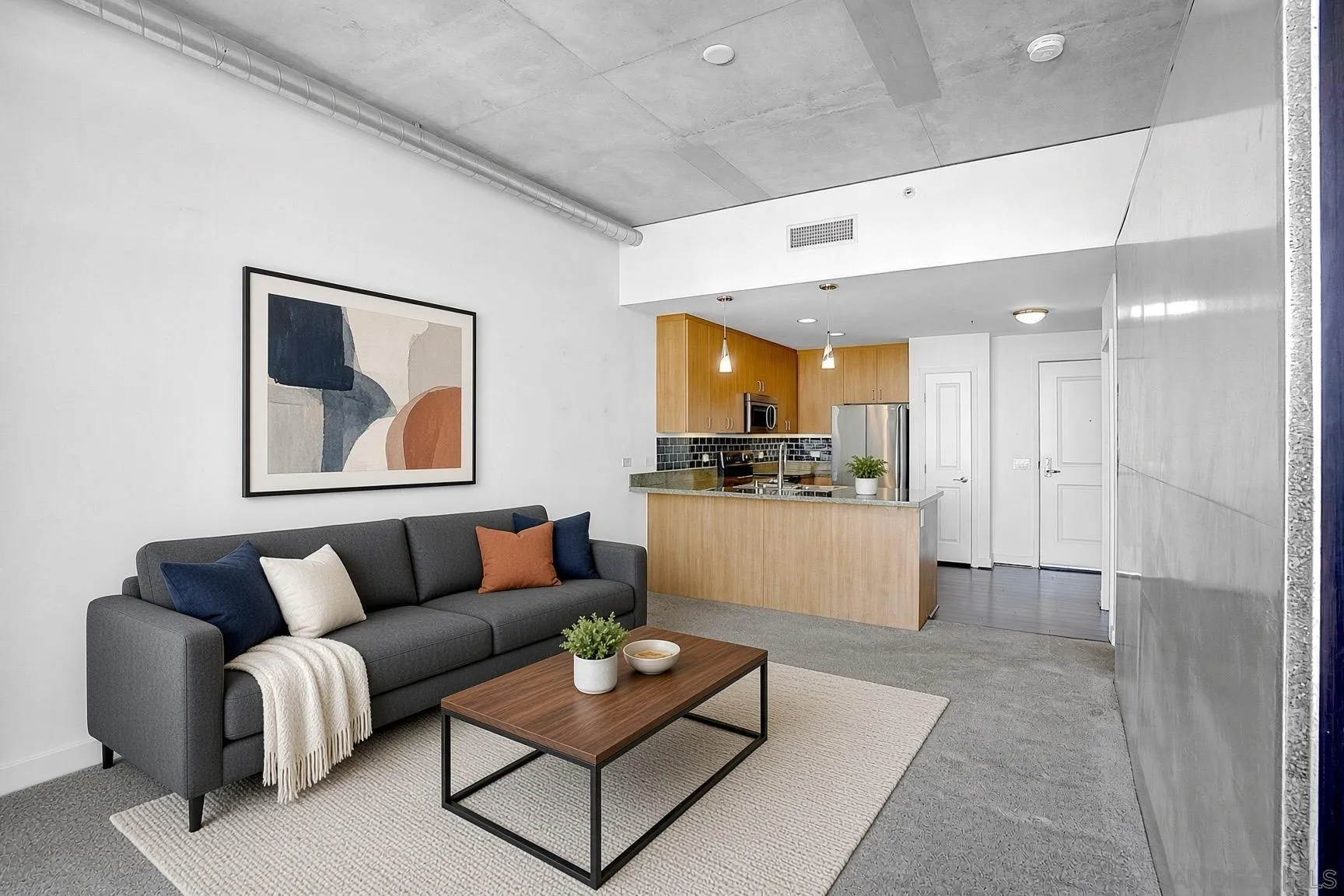 https://cdn.realtyfeed.com/cdn/127/260023032/079d427e86f4bf3d3179730bb0c42531.webp
