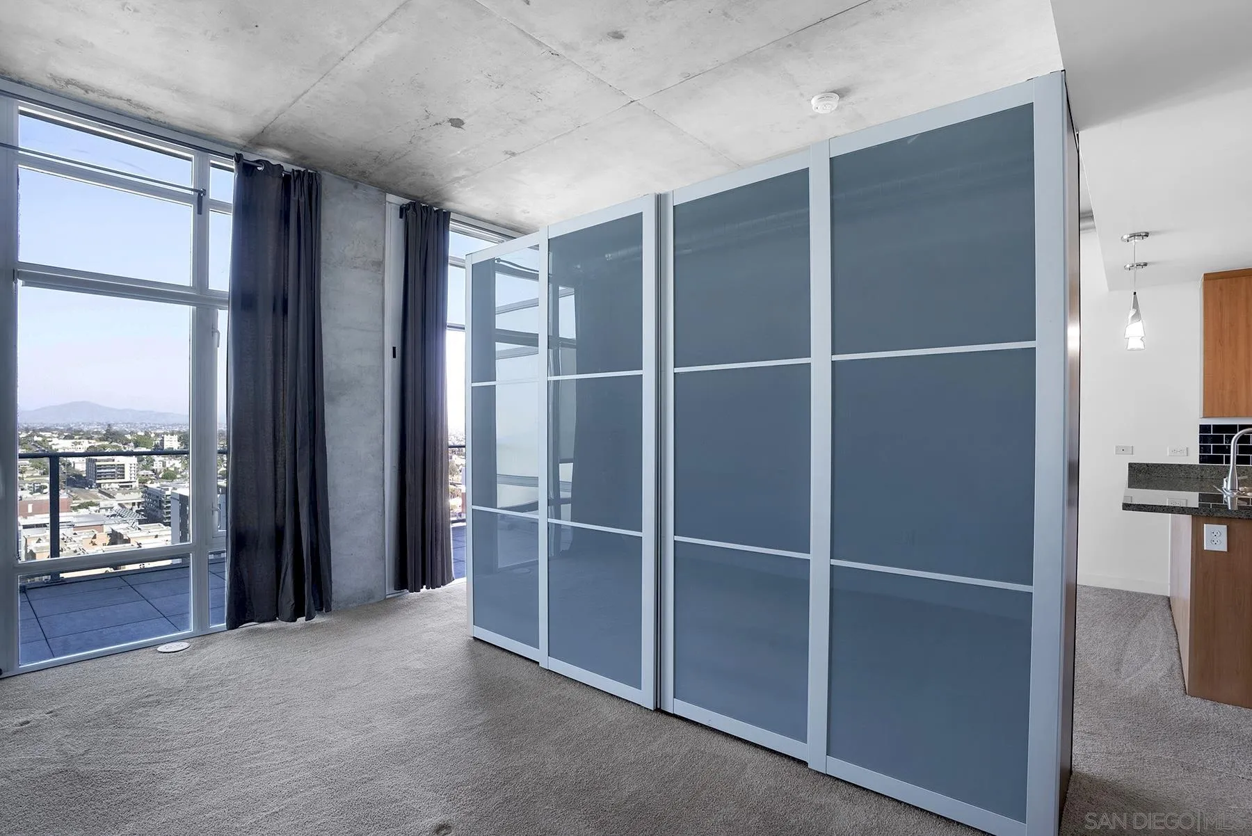 https://cdn.realtyfeed.com/cdn/127/260023032/a262567fe2ebfbdf786f4fd2183f887f.webp