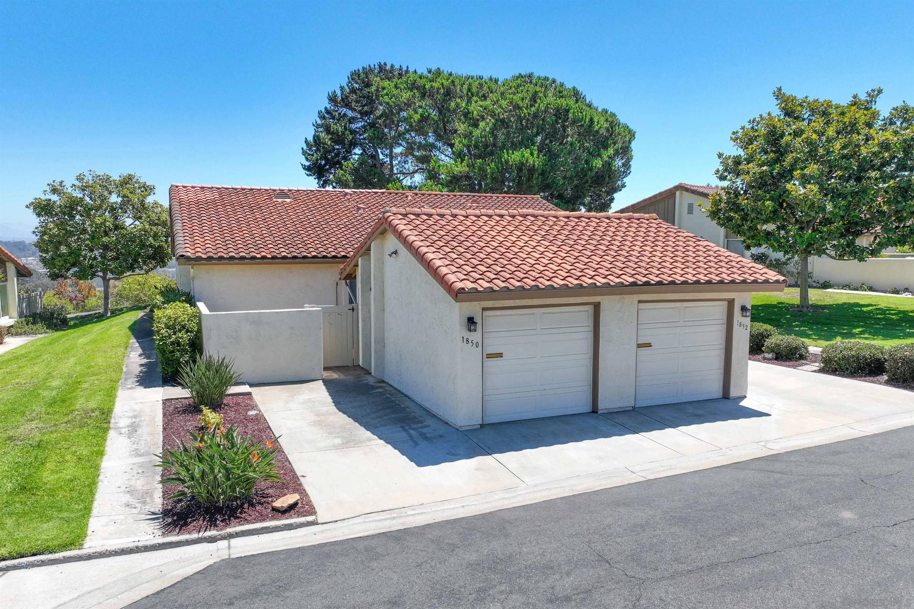 https://cdn.realtyfeed.com/cdn/127/260023037/459acd7ee1c9937f1e0ae5f73ccc65ae.webp
