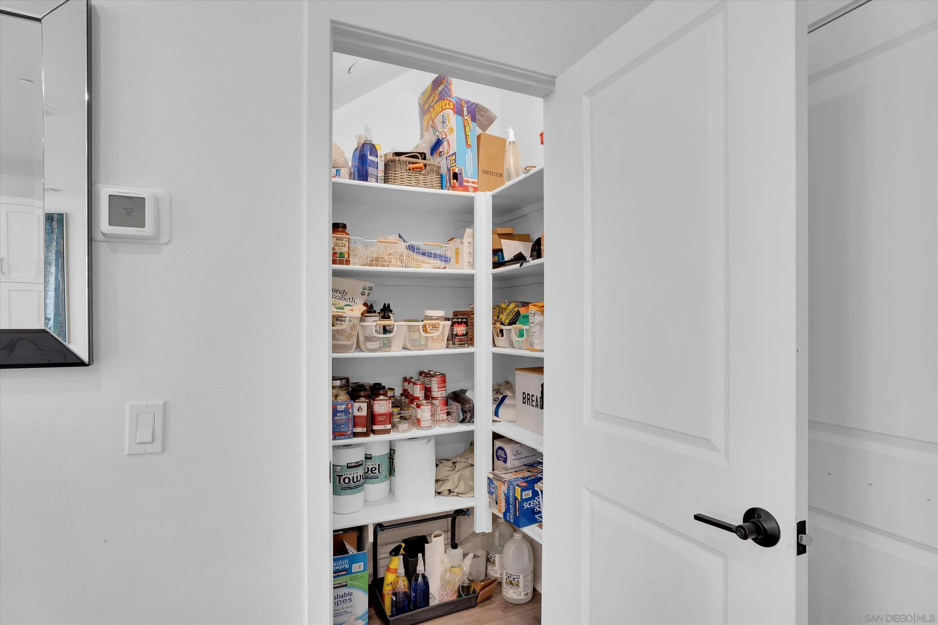 https://cdn.realtyfeed.com/cdn/127/260023040/6d9d08614297a30abb0d7c7db64b081a.webp