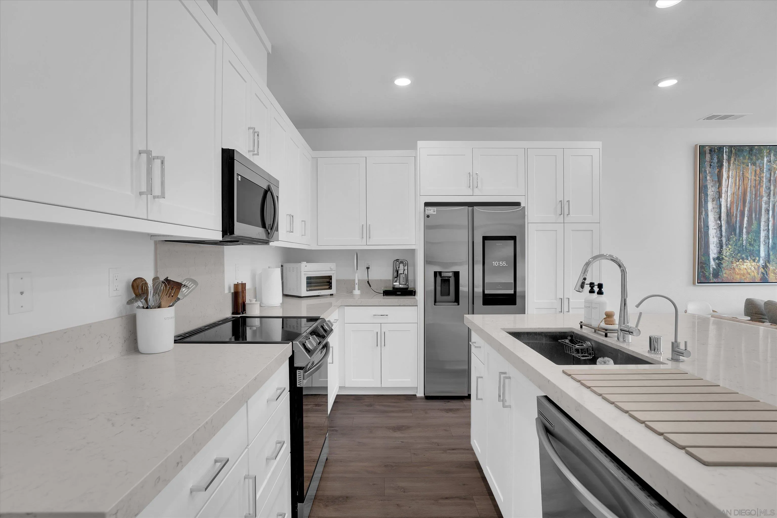 https://cdn.realtyfeed.com/cdn/127/260023040/9957df5f3d89fcfdb29211ae6f78338a.webp