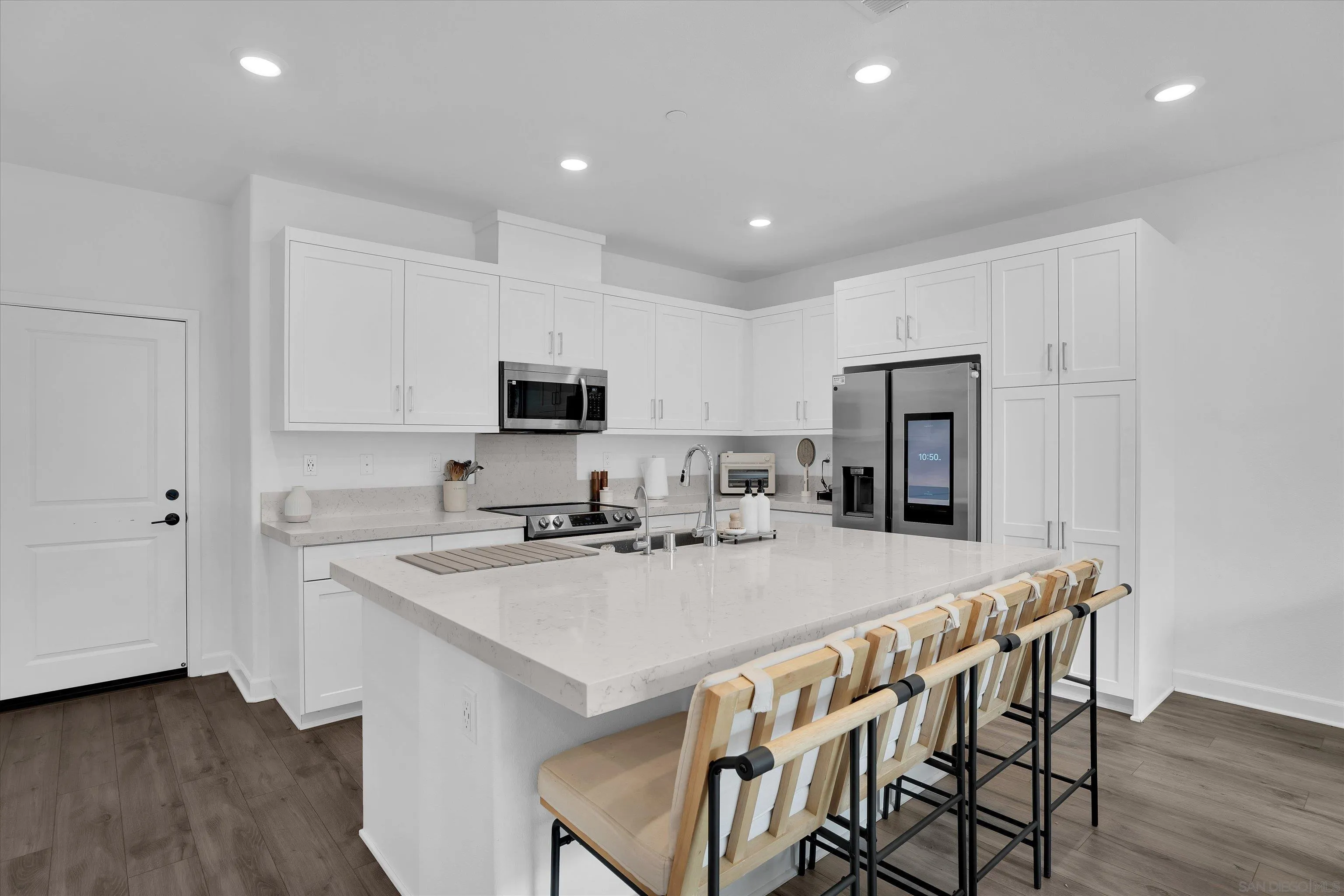 808 Mateo St Unit #2, Chula Vista, CA 91911 - Photo 5 of 39, Chula Vista, CA