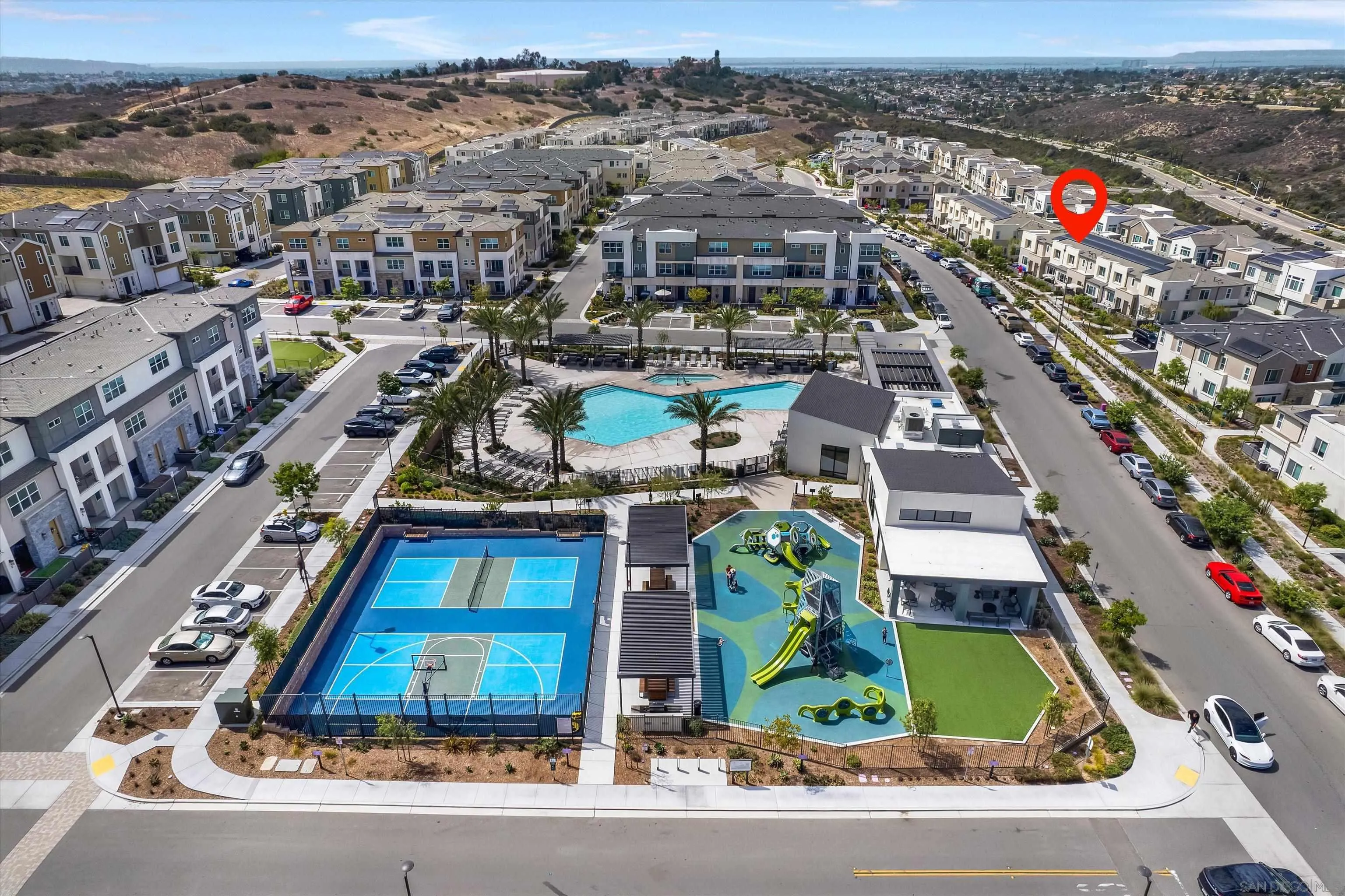 https://cdn.realtyfeed.com/cdn/127/260023040/e3c75ae09fcb8b8a61756ef833d26d56.webp
