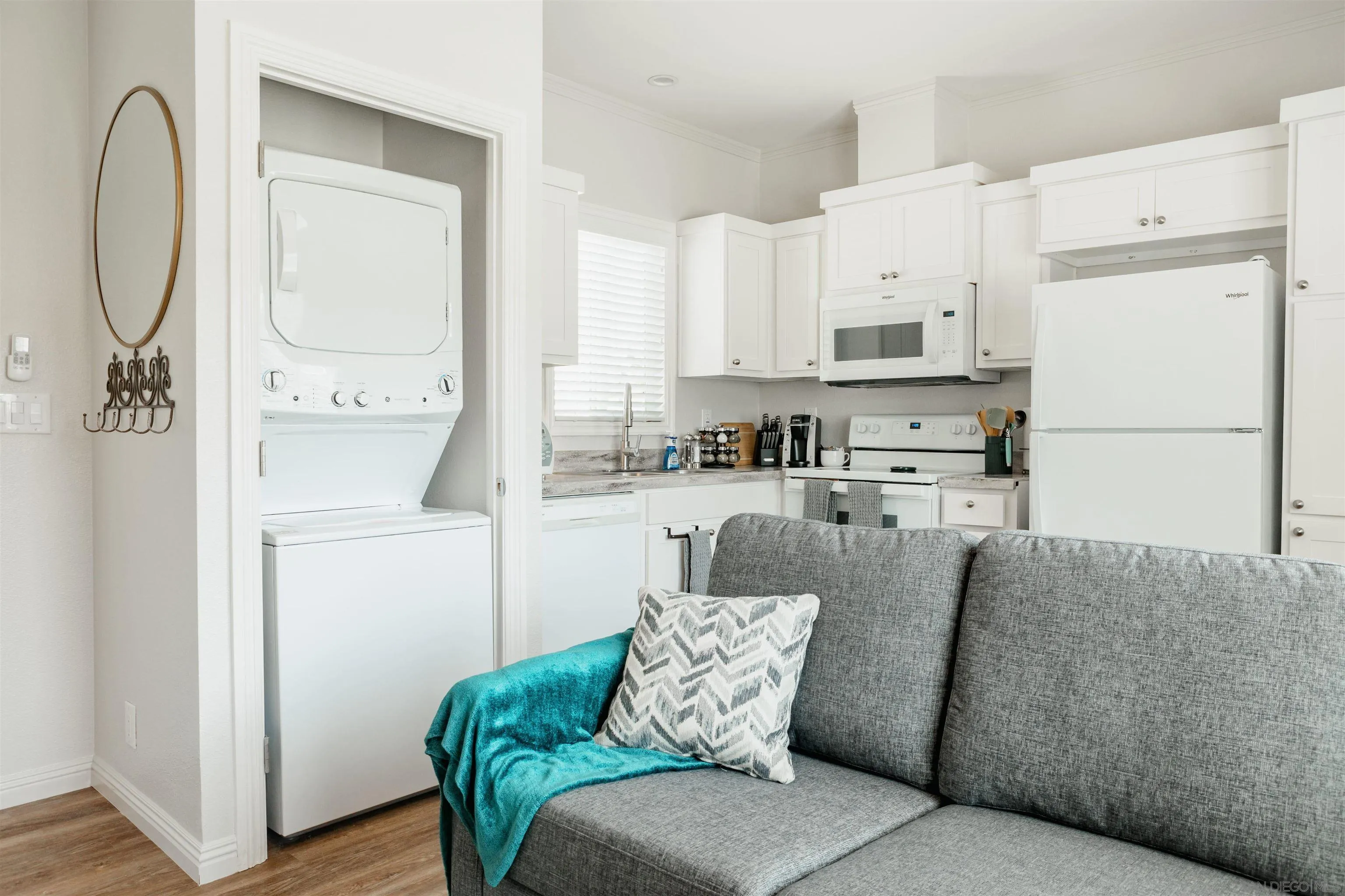 https://cdn.realtyfeed.com/cdn/127/260023045/0b278df307c7b8bde1ad5938d2544d41.webp