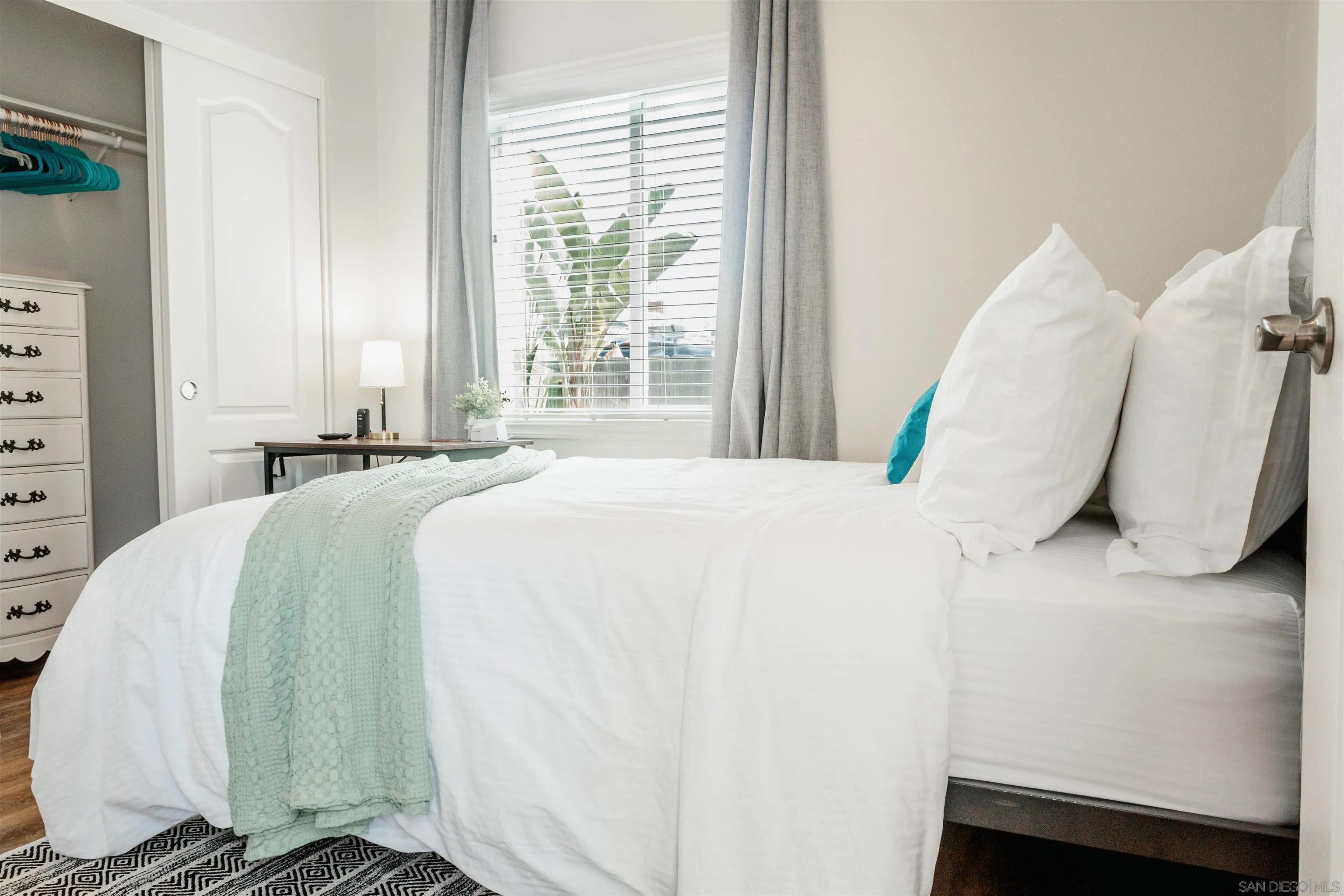 https://cdn.realtyfeed.com/cdn/127/260023045/3bea719a12569d210c7877210663c845.webp