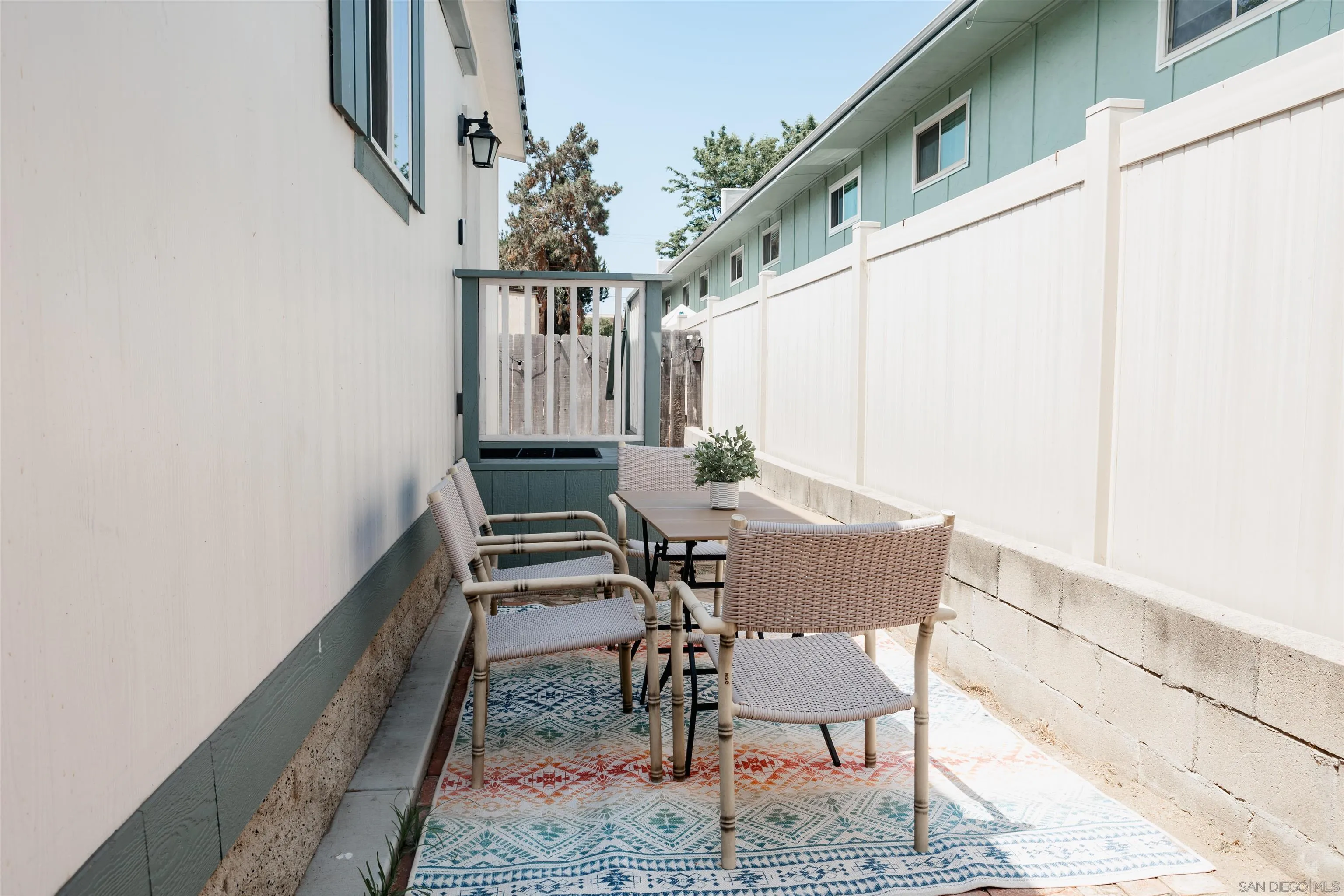 https://cdn.realtyfeed.com/cdn/127/260023045/f3705333c326b2cbaed95f4789e41902.webp