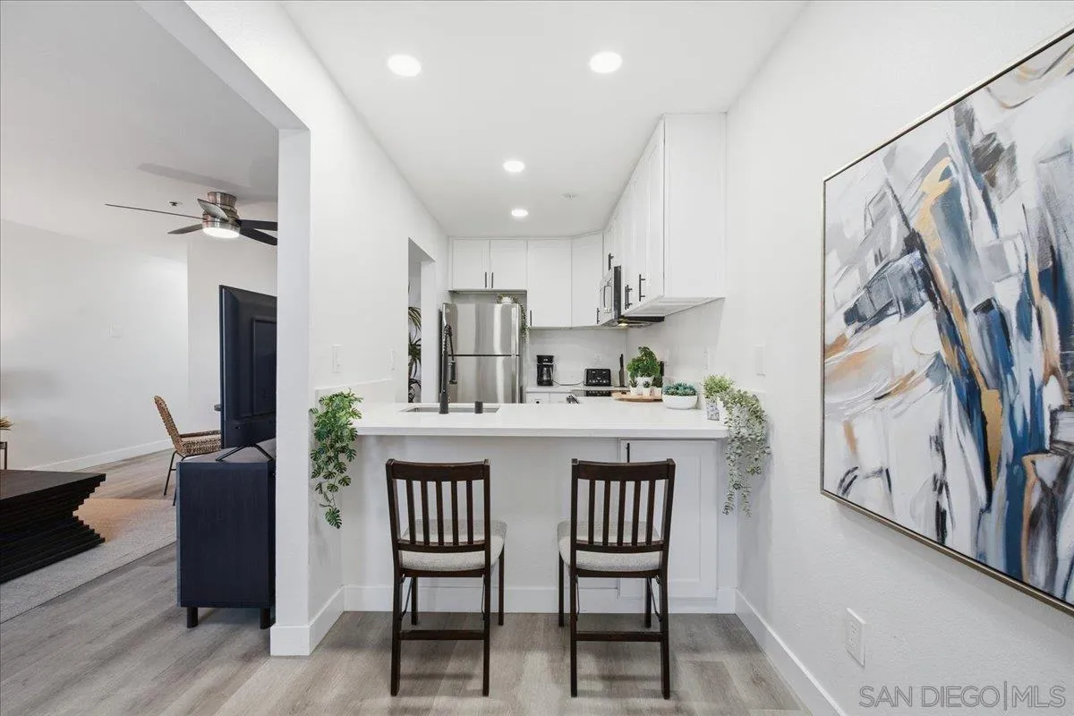 https://cdn.realtyfeed.com/cdn/127/260023046/396c0f6fc695d43108c92a8b5aa8c949.webp