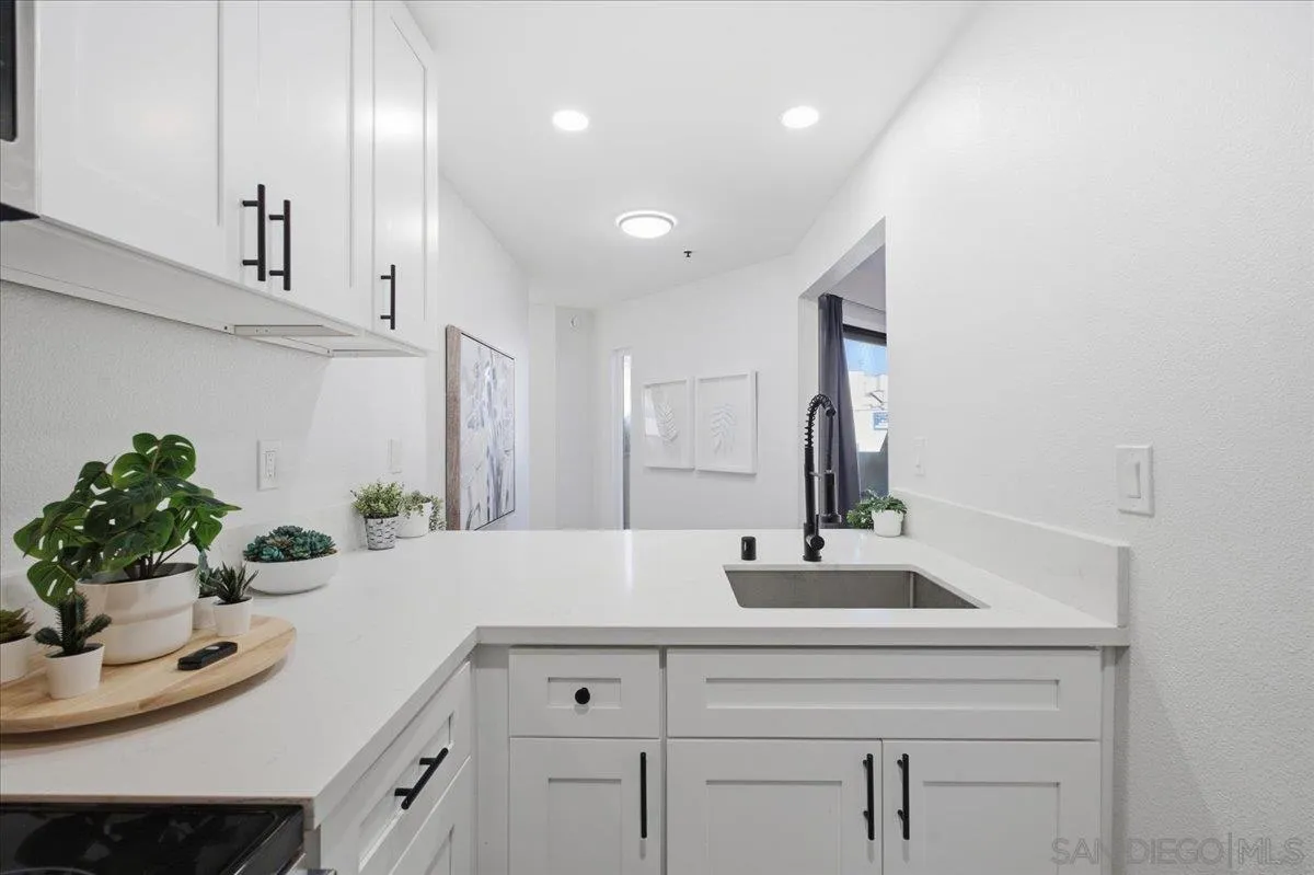 https://cdn.realtyfeed.com/cdn/127/260023046/4bf043cb2c9e134a38de5e080de5be62.webp