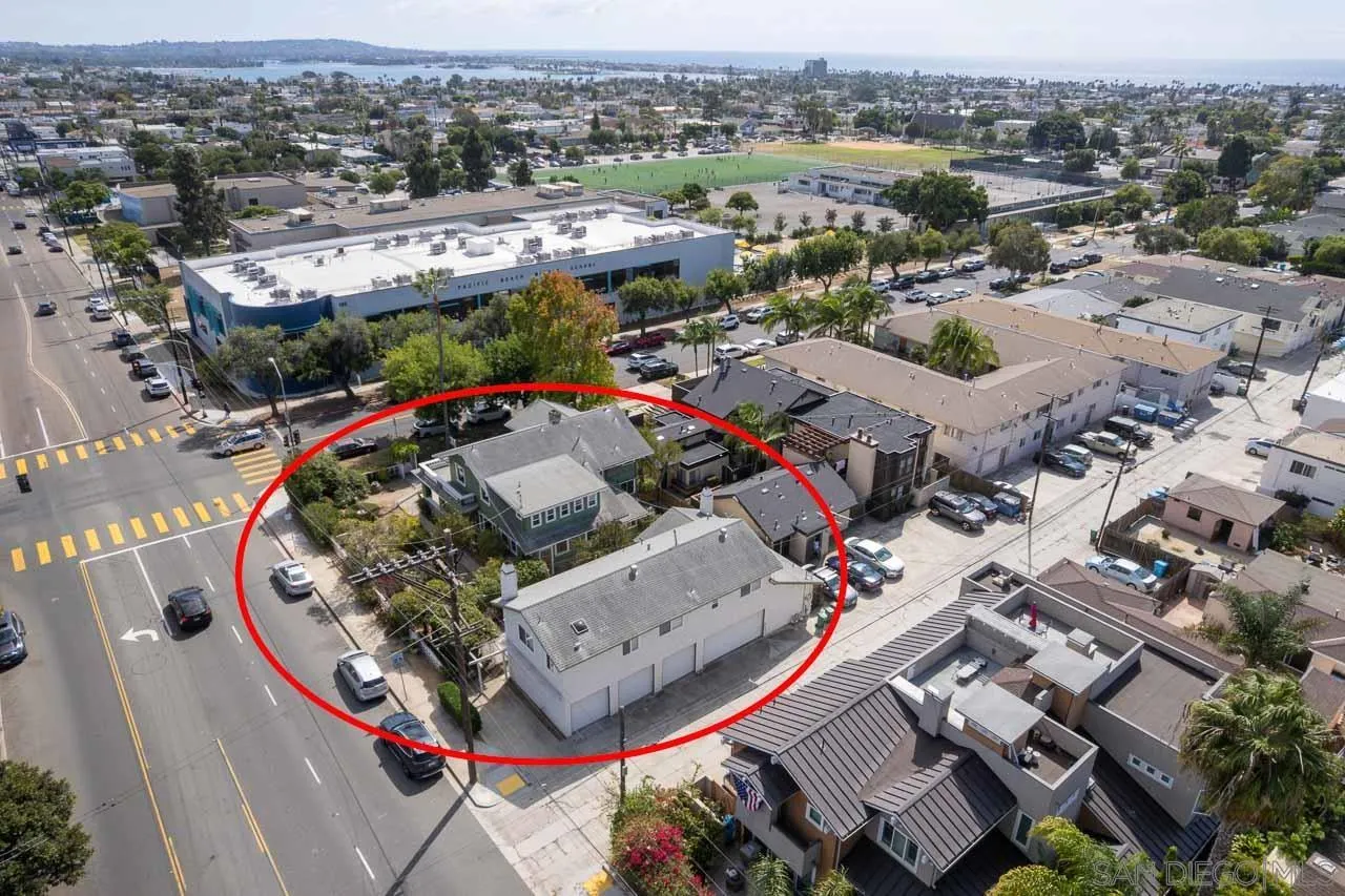 https://cdn.realtyfeed.com/cdn/127/260023049/02f4642c1912a7086d9547081f9b82f3.webp