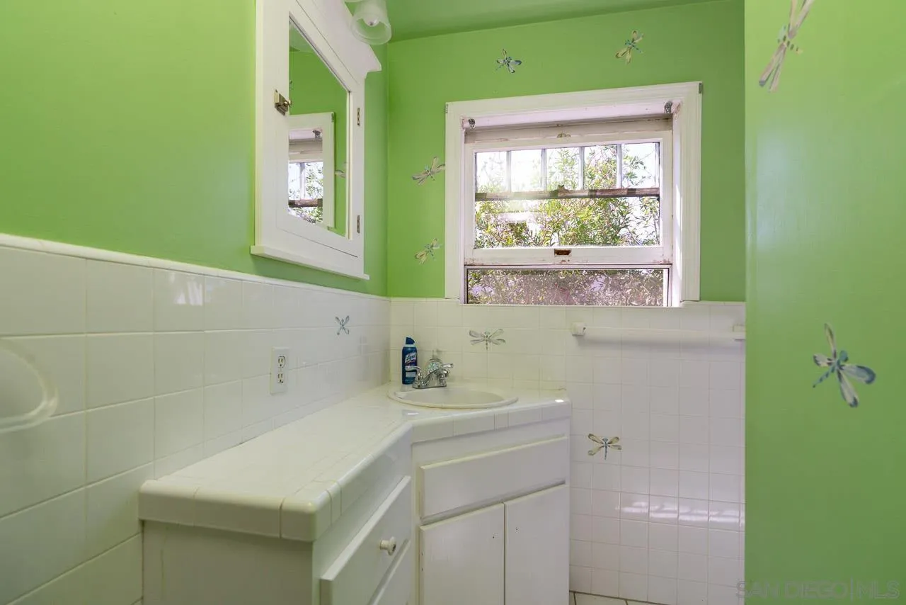 https://cdn.realtyfeed.com/cdn/127/260023049/2b4a513c2ed5fdf0c7130af2c7881ae3.webp