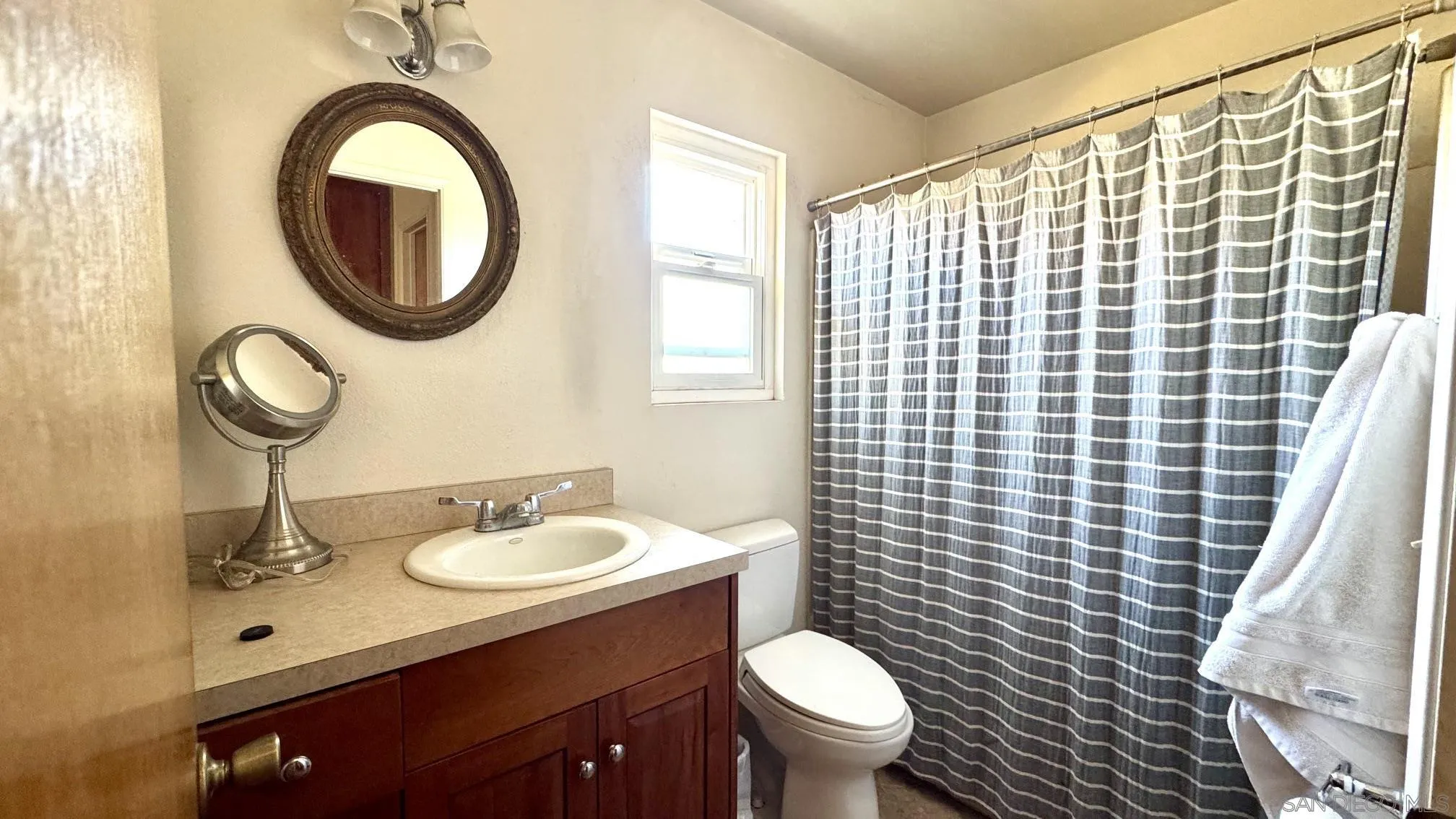 https://cdn.realtyfeed.com/cdn/127/260023049/88bcb9e046dfe03e924f96b3194058c4.webp