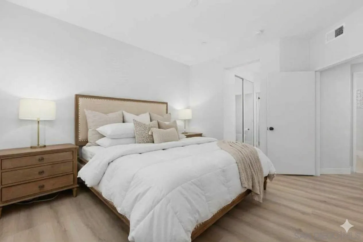 https://cdn.realtyfeed.com/cdn/127/260023050/5bcc545e80c41e6189c74b6c24a40b04.webp