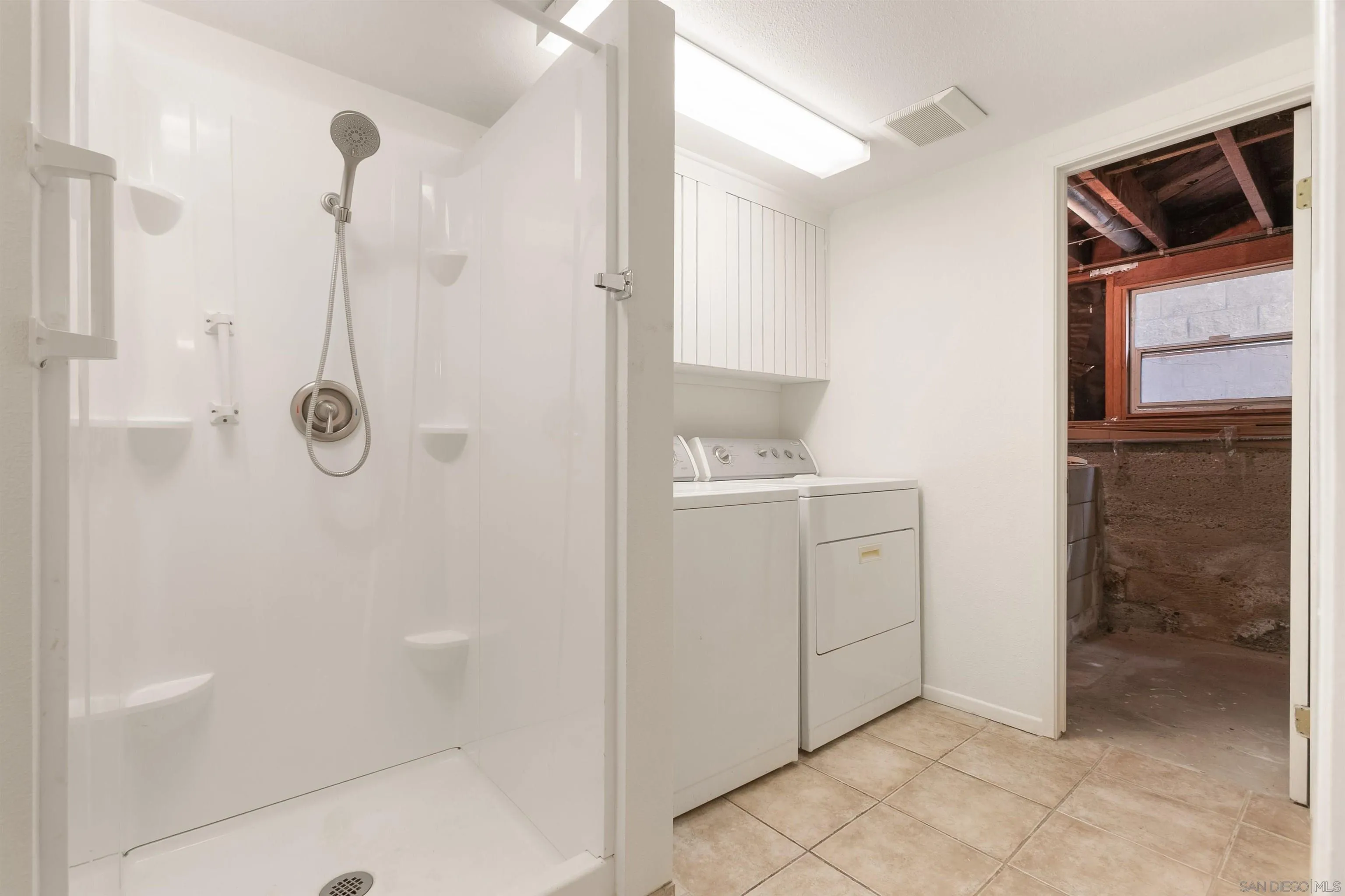 https://cdn.realtyfeed.com/cdn/127/260023054/1f7f601dc09e475486dfa349f4703cb3.webp