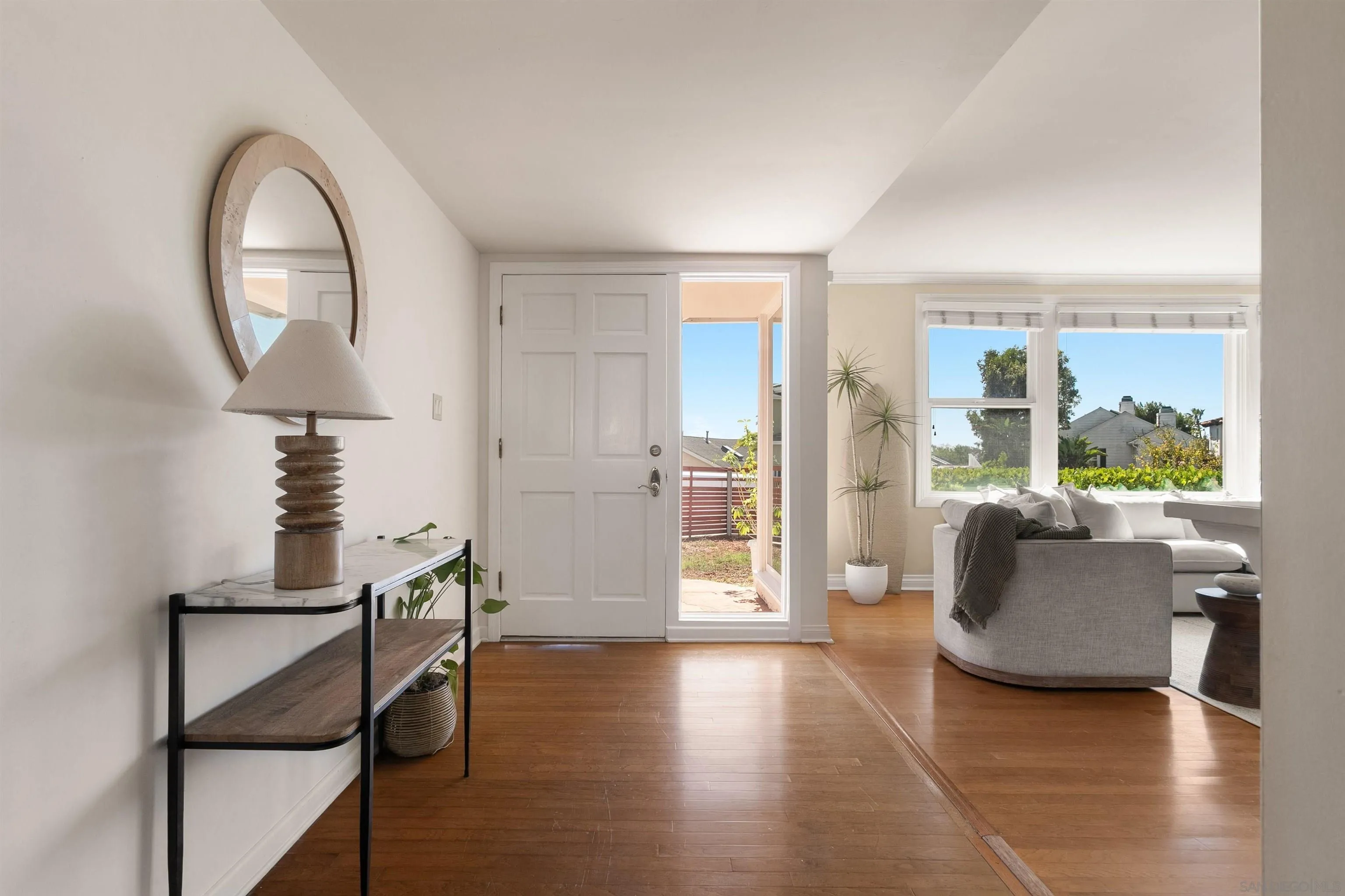 https://cdn.realtyfeed.com/cdn/127/260023054/6bfbaf71b8e0f99f11e2a26fcf9cd626.webp