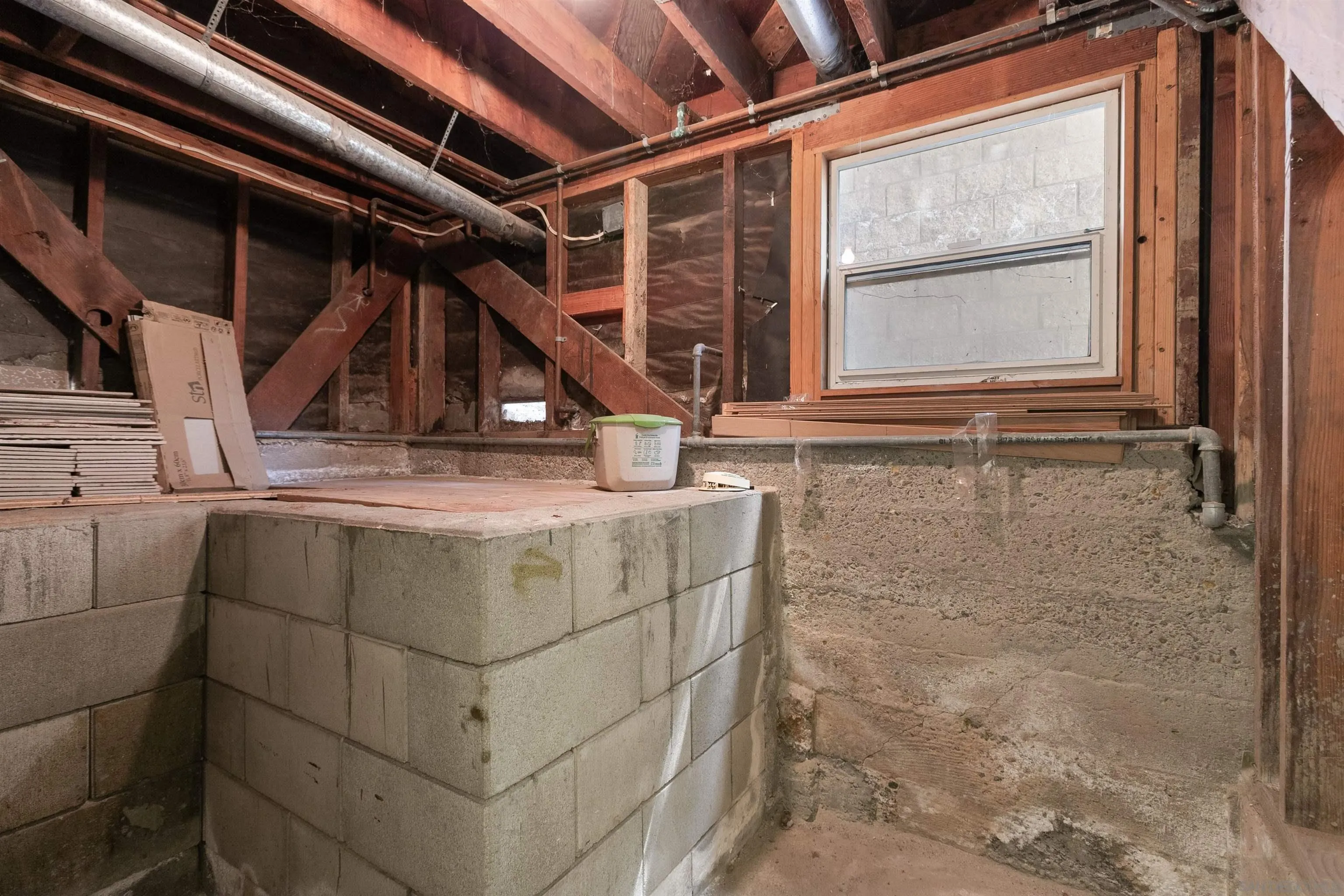 https://cdn.realtyfeed.com/cdn/127/260023054/75caafae3465ff030a2913cc09600045.webp