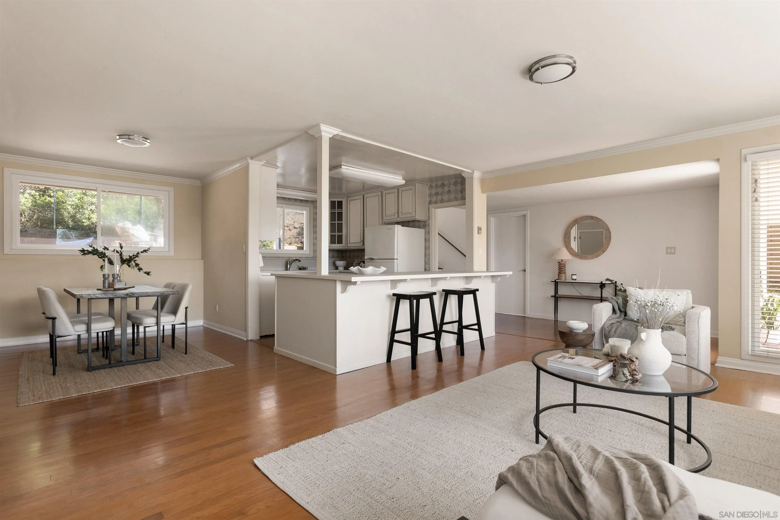 https://cdn.realtyfeed.com/cdn/127/260023054/8584422d7da2894b755a106c3dab8e22.webp