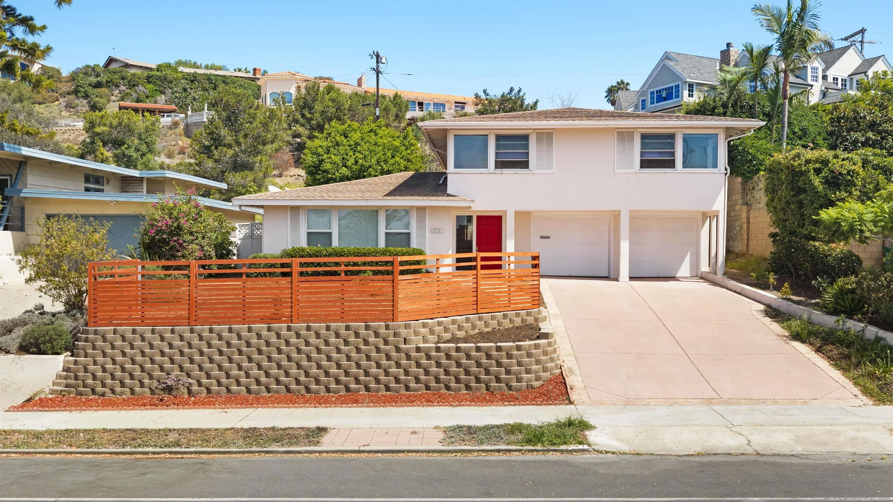 https://cdn.realtyfeed.com/cdn/127/260023054/858b7c1c4c1d0f29939808162db2ef2f.webp