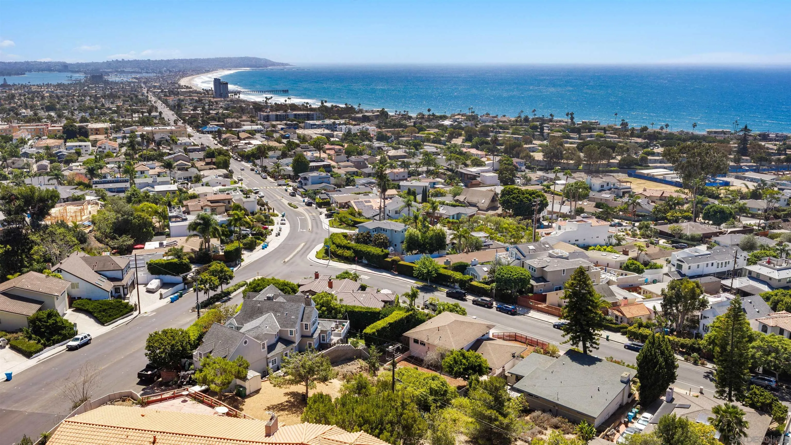 https://cdn.realtyfeed.com/cdn/127/260023054/ce3d99b468a6fb674e81e8dc2fefe9aa.webp