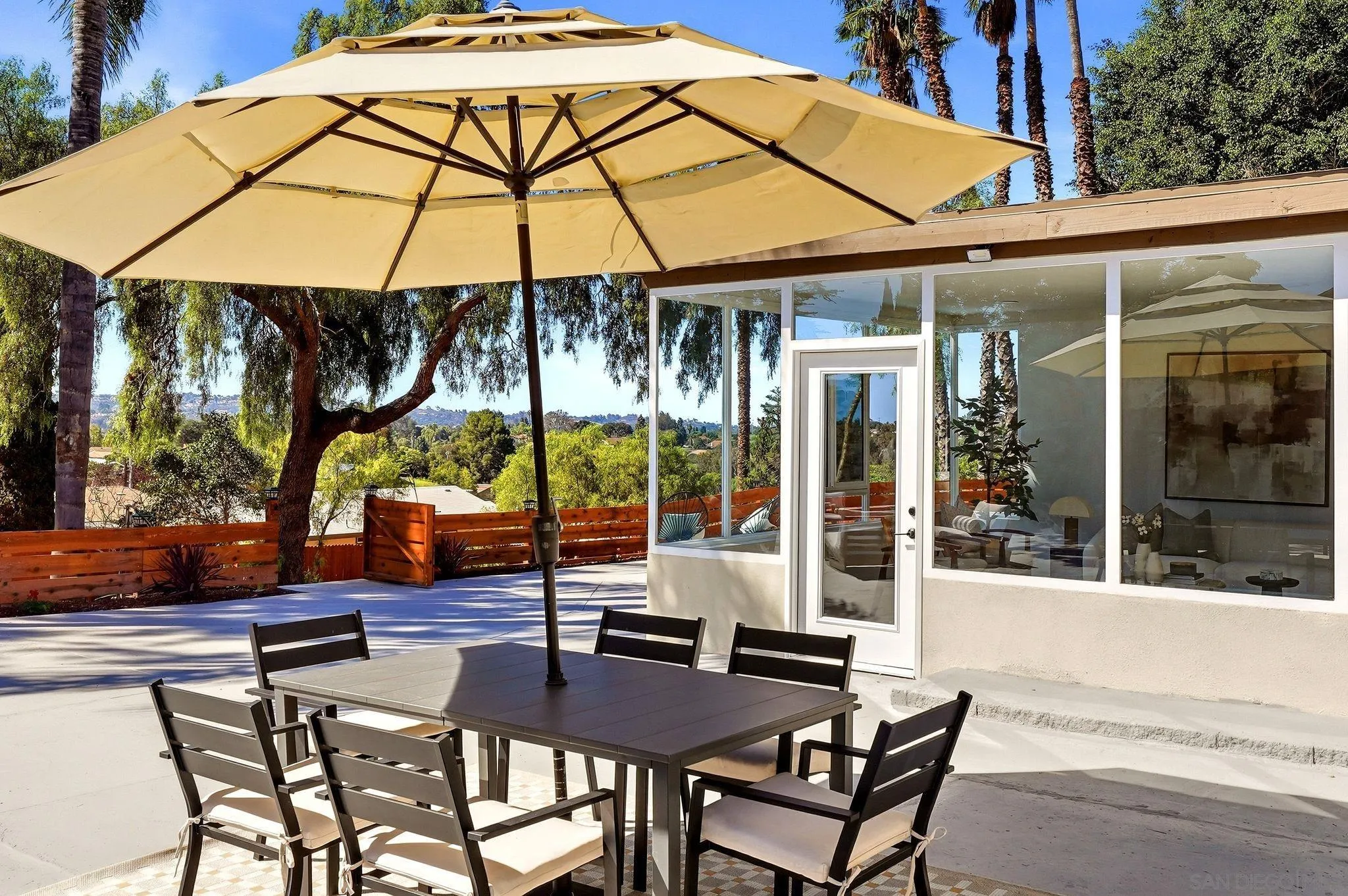 https://cdn.realtyfeed.com/cdn/127/260023063/518721b26bf030aafd73d4541ef43d00.webp