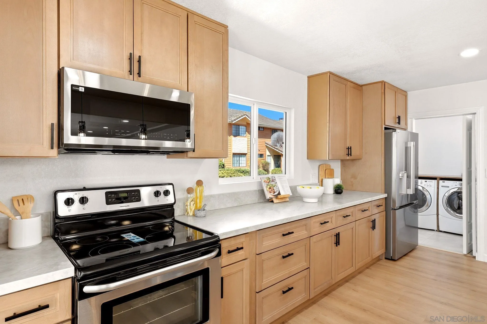 https://cdn.realtyfeed.com/cdn/127/260023063/7ef92a260069aadee09b33c13d46c0ee.webp