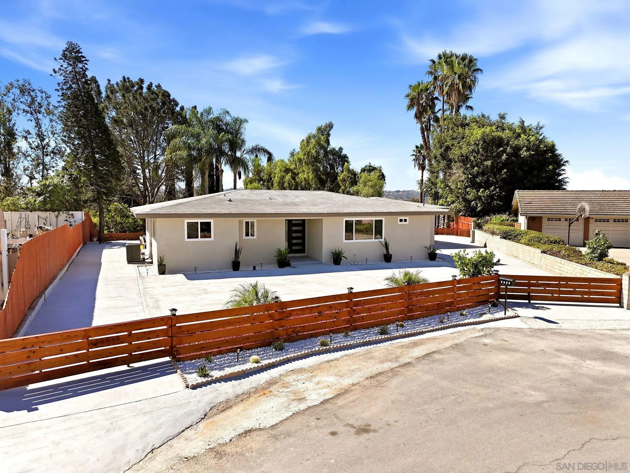 https://cdn.realtyfeed.com/cdn/127/260023063/ce24270b9c94c5cba1fc8aedec8f8844.webp