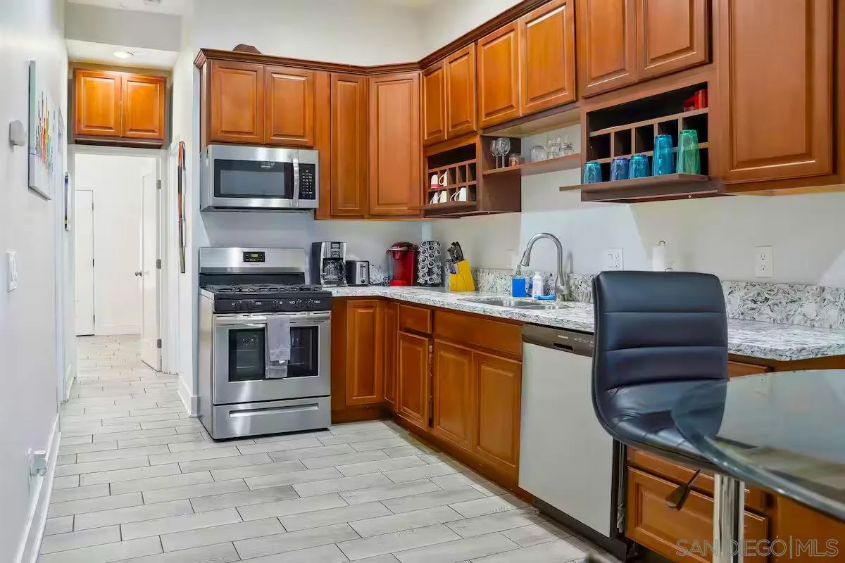 https://cdn.realtyfeed.com/cdn/127/260023064/0a43c7ef25fcd6b5ec266f0fff778c17.webp
