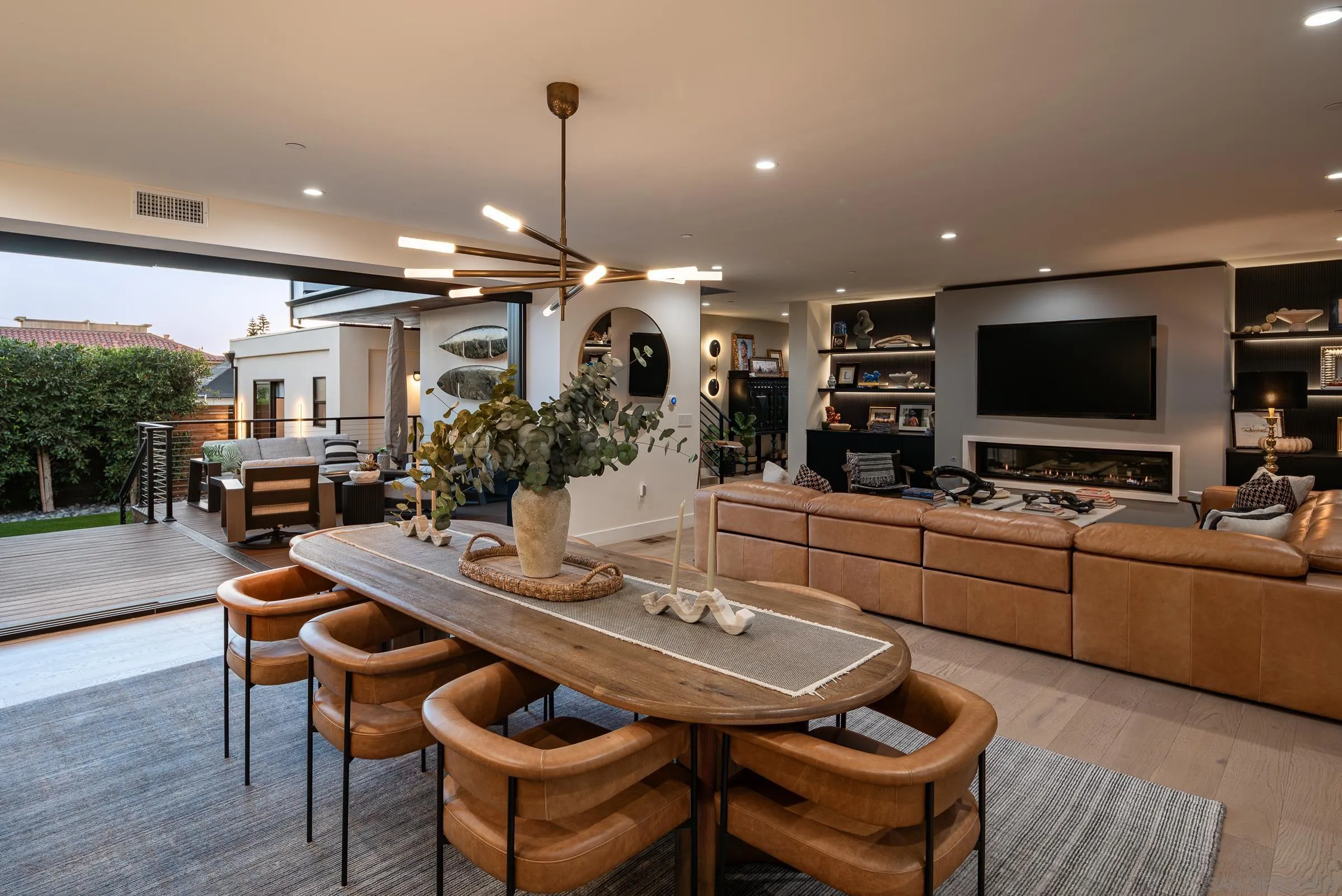 https://cdn.realtyfeed.com/cdn/127/260023065/13010f6035bb5f663c84802e8e2c3c98.webp