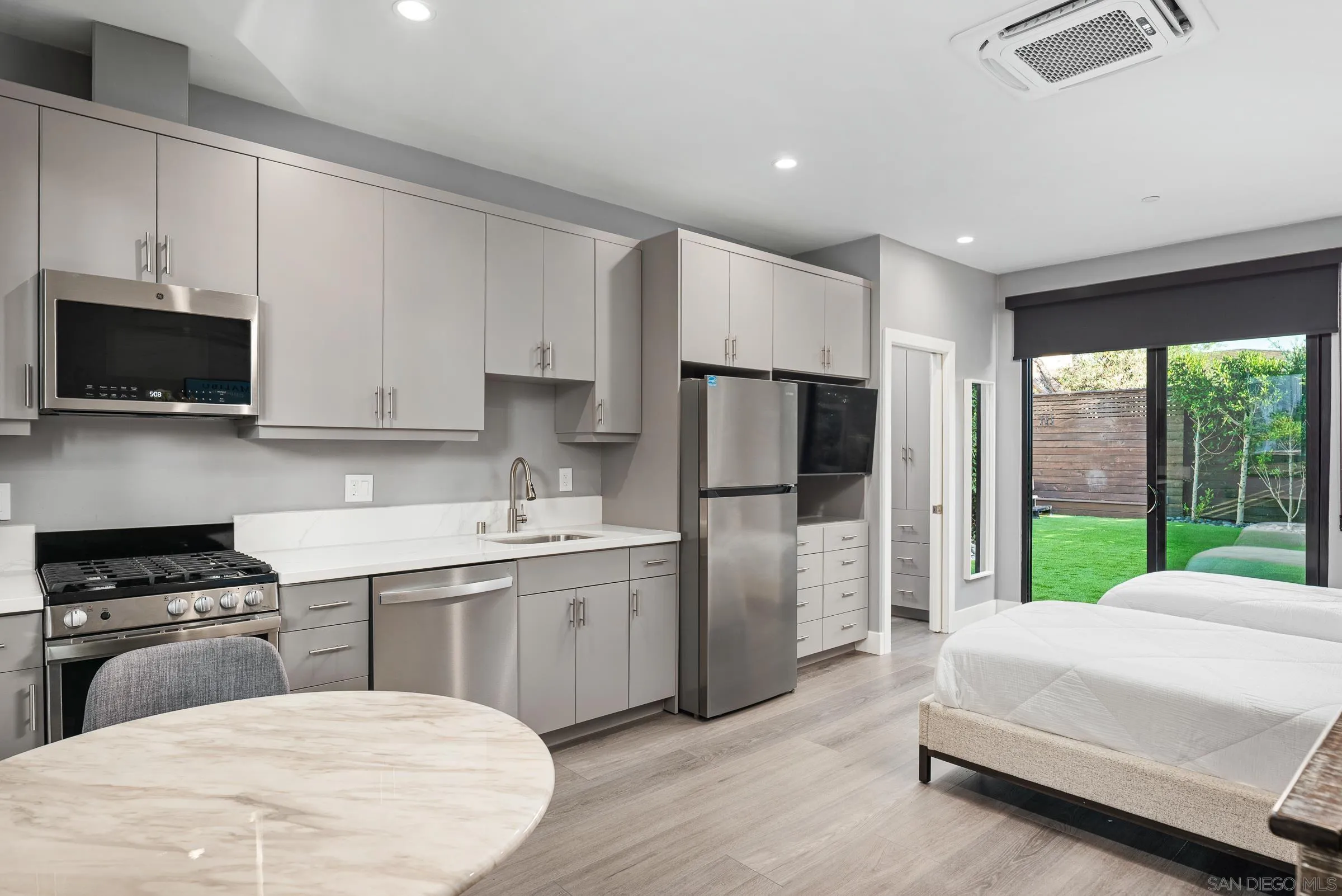 https://cdn.realtyfeed.com/cdn/127/260023065/17971efdcf85ae571ac5f2639f4d156e.webp