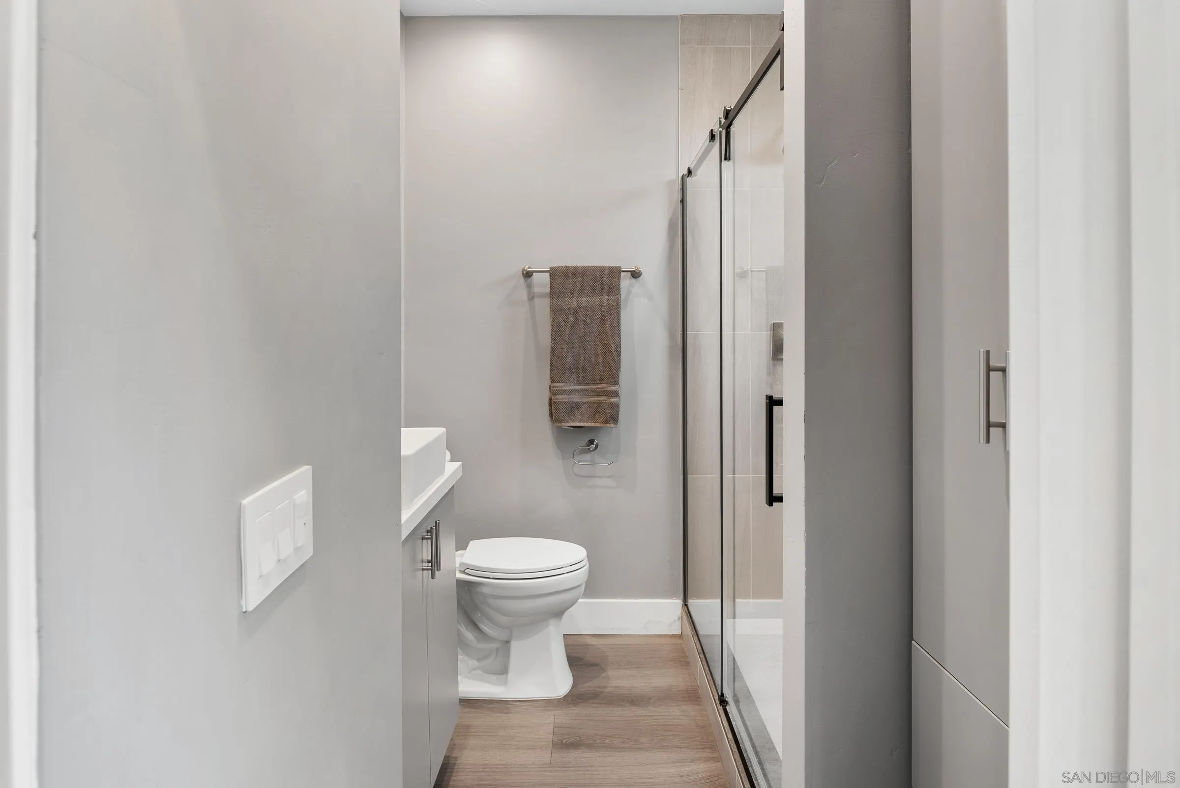 https://cdn.realtyfeed.com/cdn/127/260023065/213ea62381cea228bc08818840493256.webp