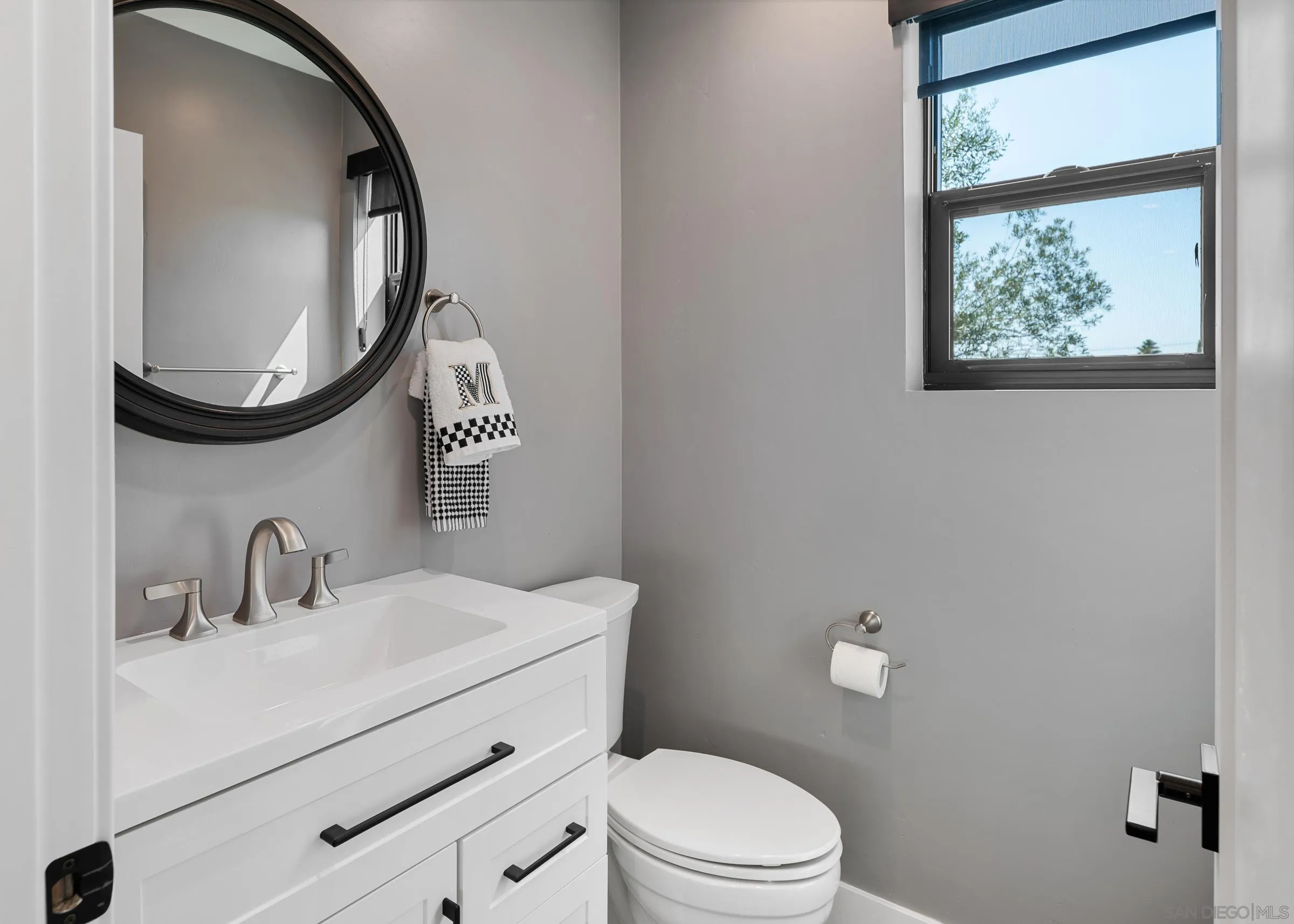 https://cdn.realtyfeed.com/cdn/127/260023065/27cd33999efa62c6d933747cee318fbd.webp
