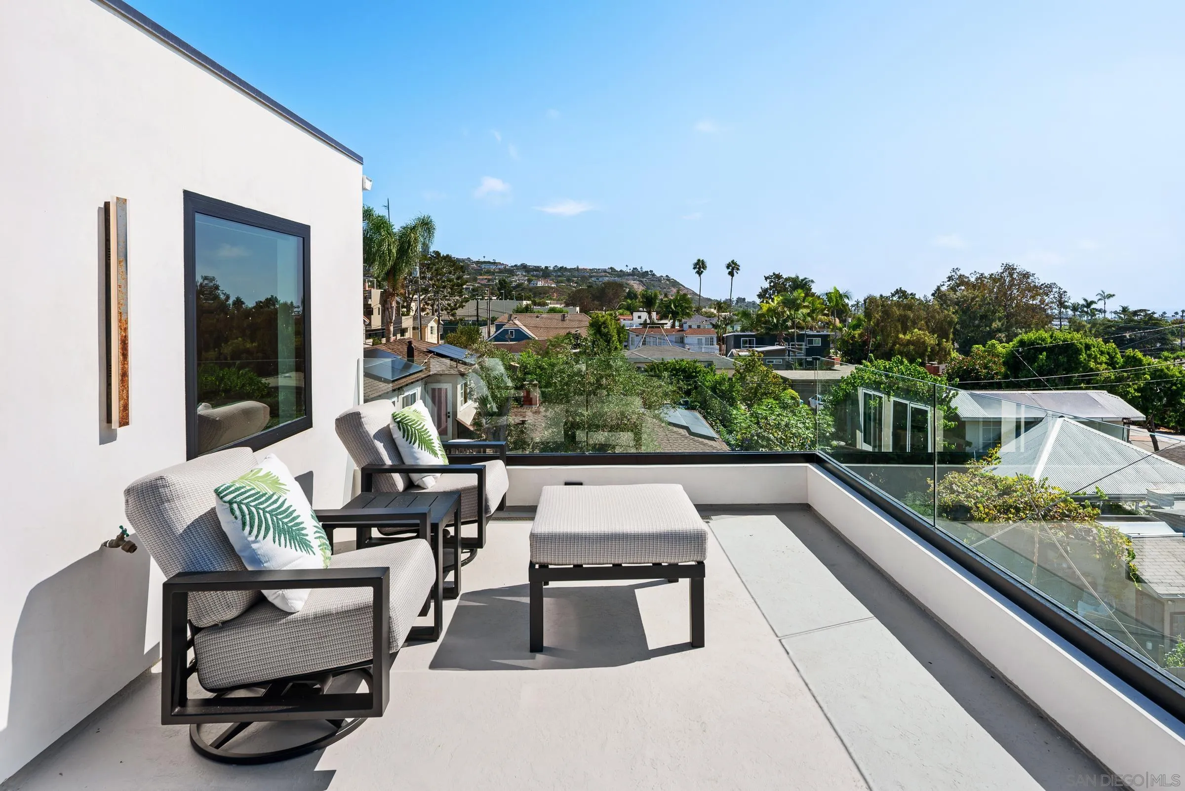 https://cdn.realtyfeed.com/cdn/127/260023065/4f40d1aecae764382e0aaea9fb601dd9.webp