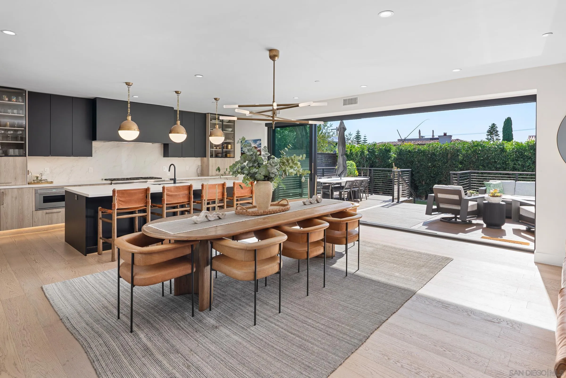 https://cdn.realtyfeed.com/cdn/127/260023065/6cd09d112c3332e18b8668f4f6b3b2fc.webp