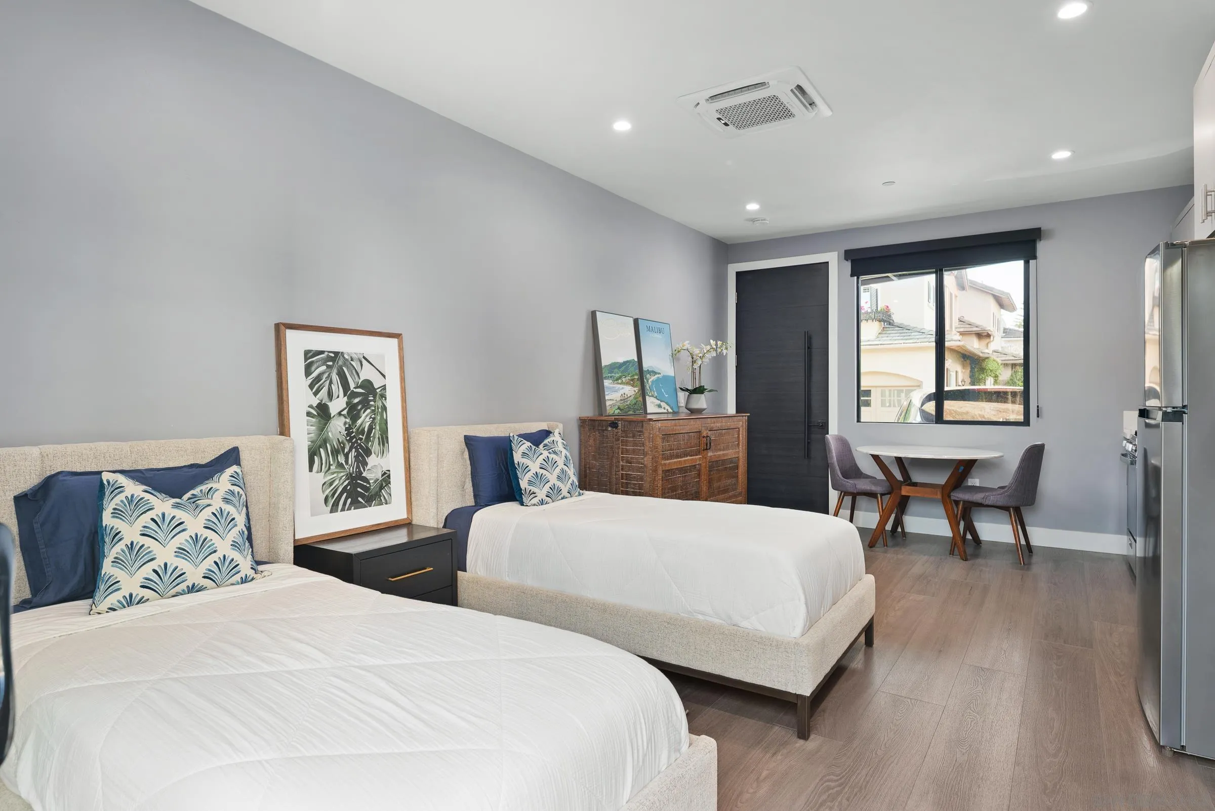 https://cdn.realtyfeed.com/cdn/127/260023065/aff1cd81fd224891eb7ca62224086993.webp