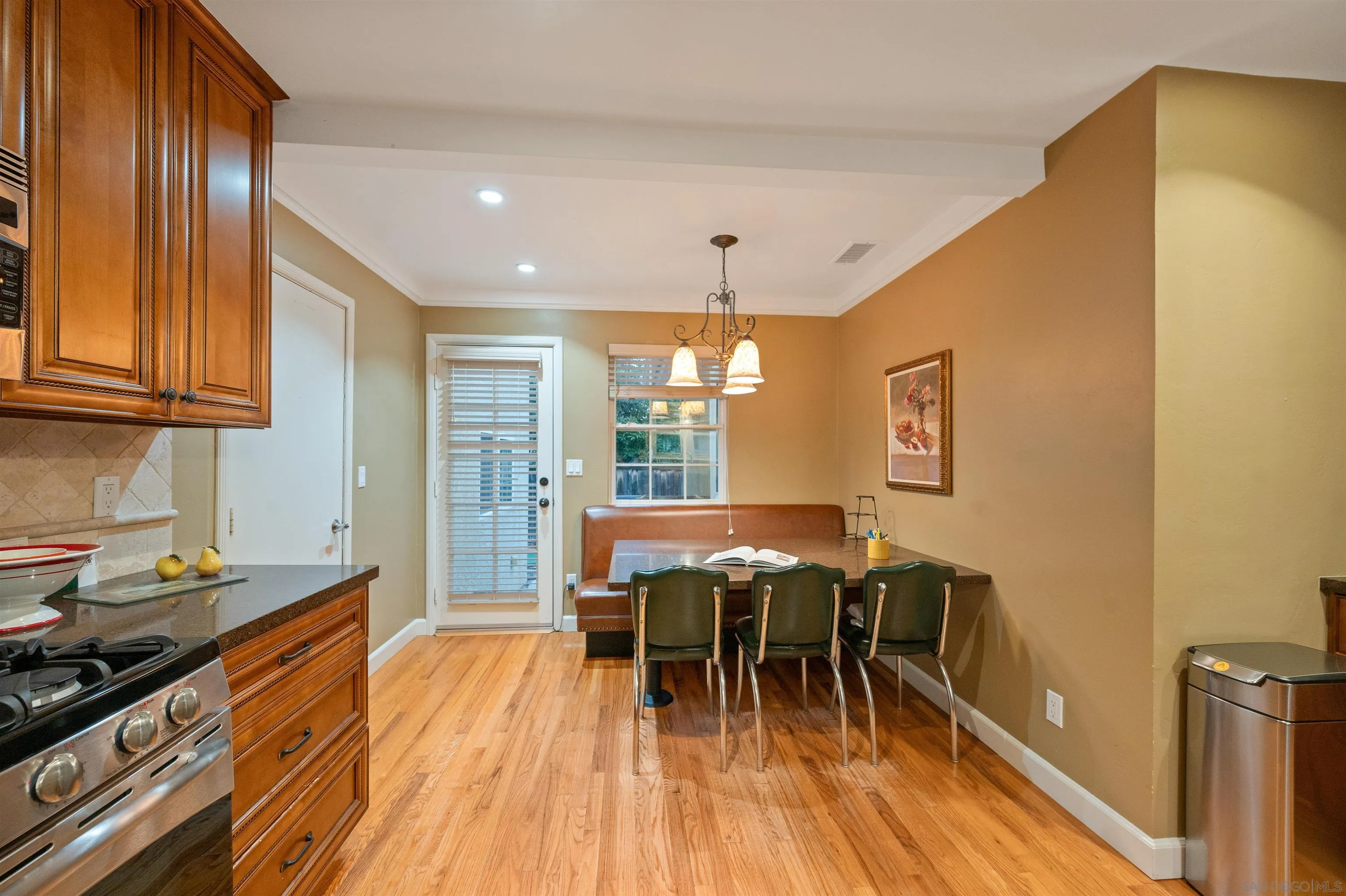 https://cdn.realtyfeed.com/cdn/127/260023066/33f273ee2ddf49ab8f00cc88799a733f.webp