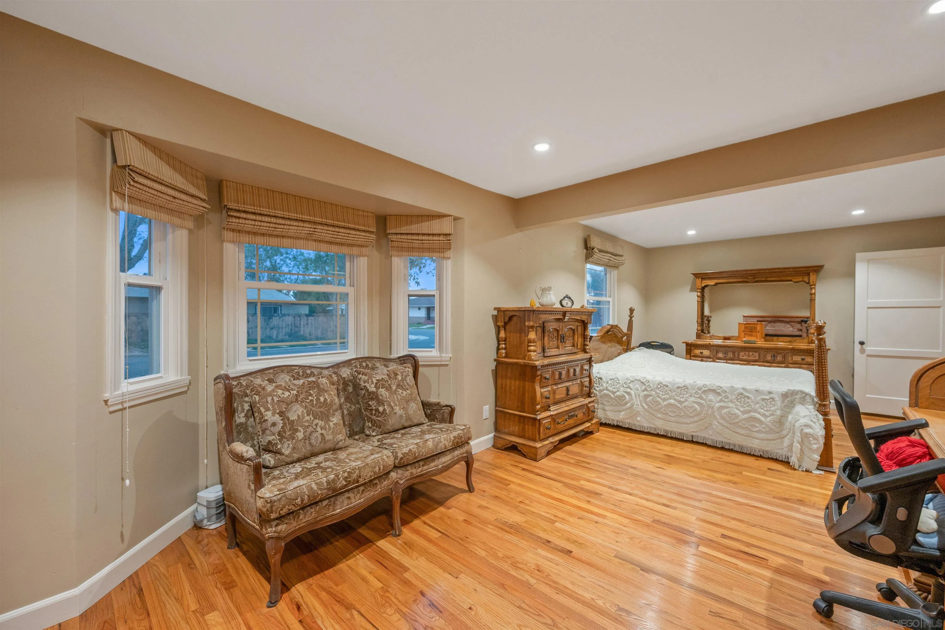 https://cdn.realtyfeed.com/cdn/127/260023066/550bf6706a7a8da5eb6d27e2ad415023.webp