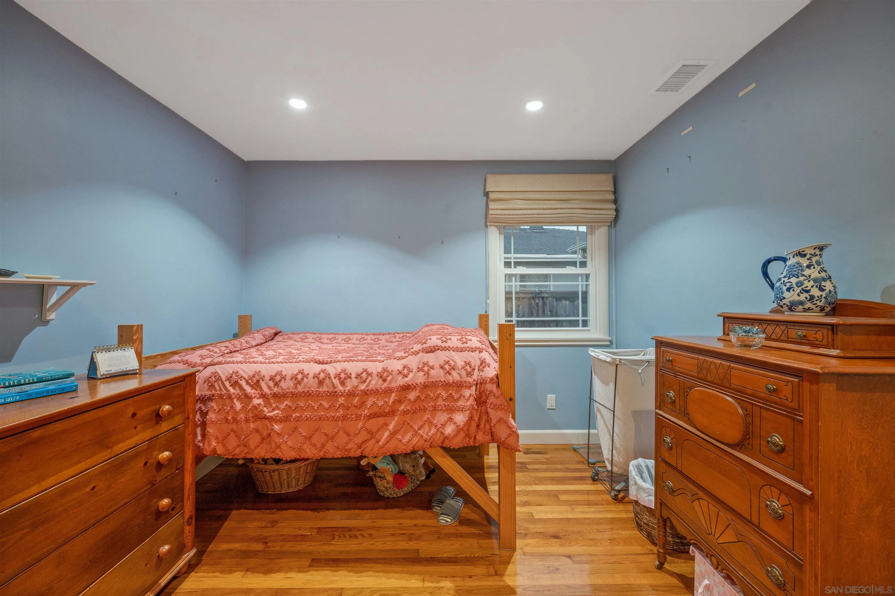https://cdn.realtyfeed.com/cdn/127/260023066/56cdbd2b2c28b8d803c8d0328678a906.webp