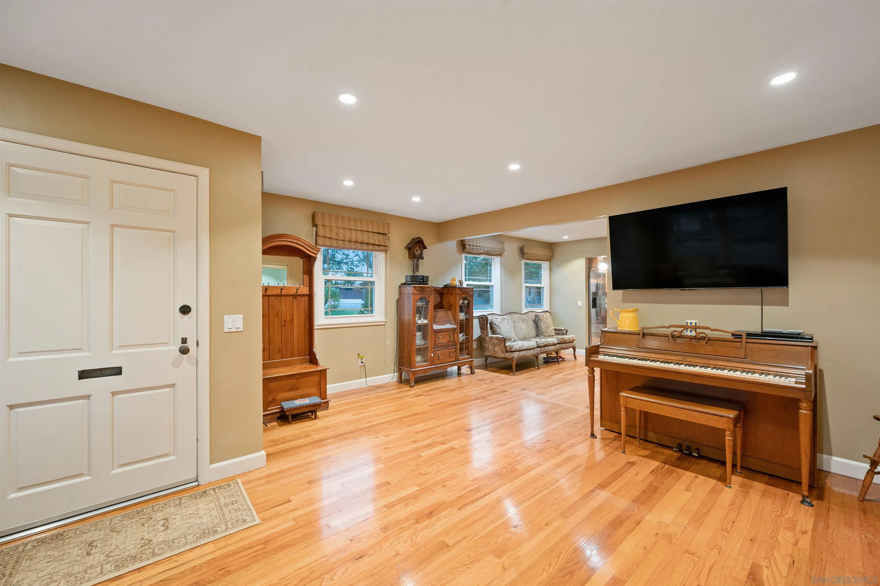 4839 Winona Ave, San Diego, CA 92115 - Photo 4 of 46, San Diego, CA