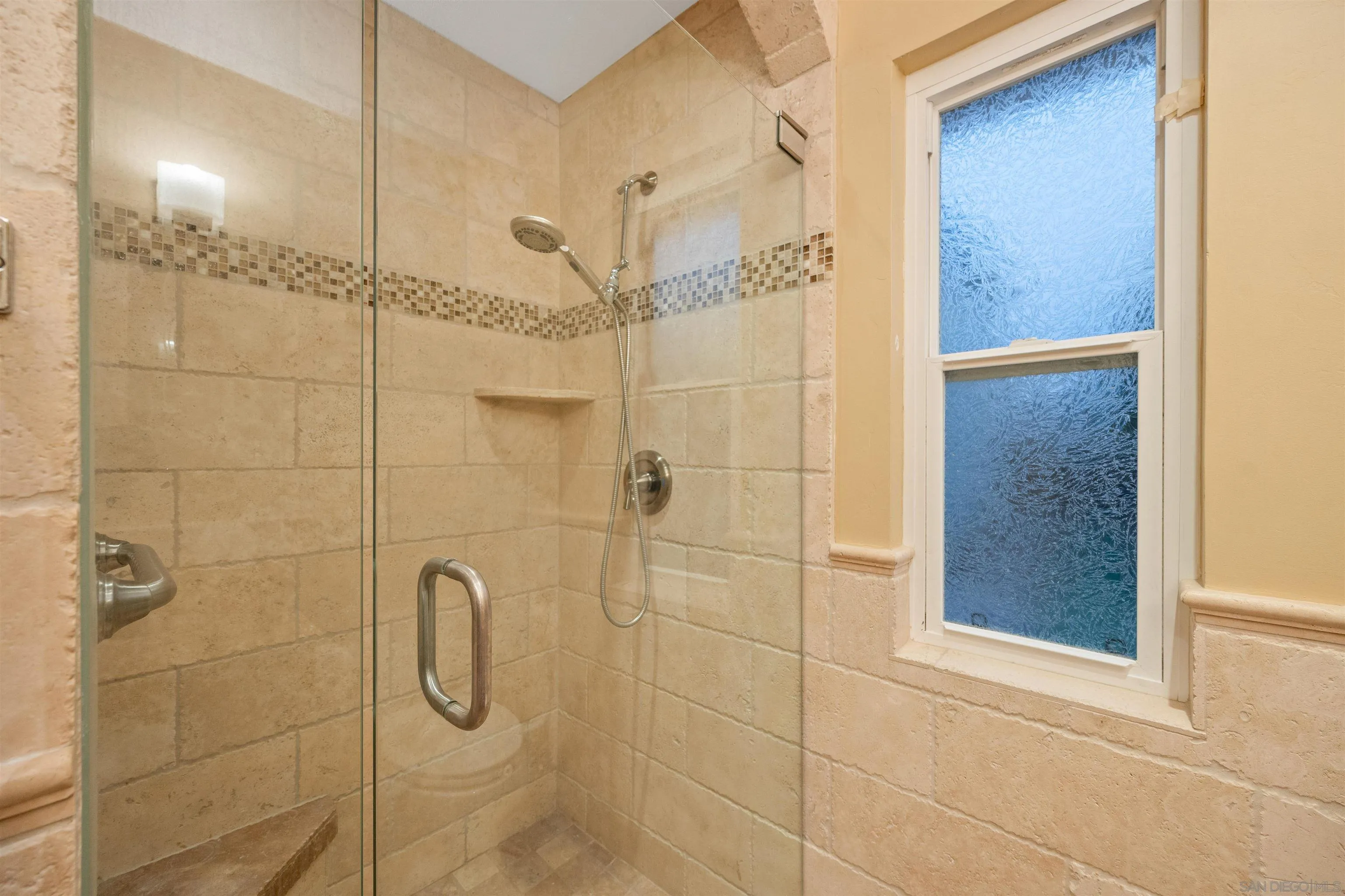 https://cdn.realtyfeed.com/cdn/127/260023066/ad984bf85b63ba5c08c1a471532b83fe.webp