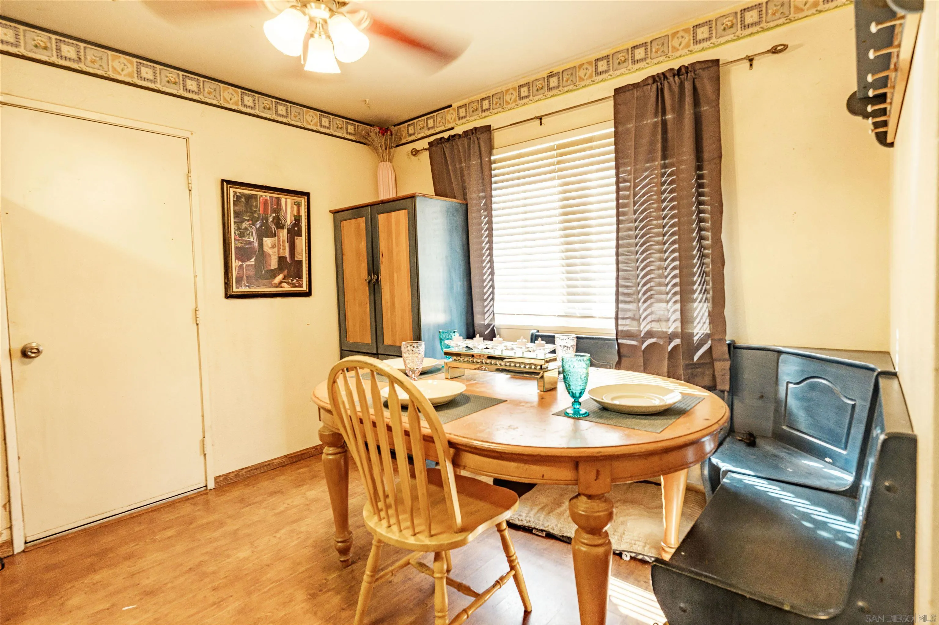 https://cdn.realtyfeed.com/cdn/127/260023070/f06bec02d3103e82ea3df744c50df6f3.webp