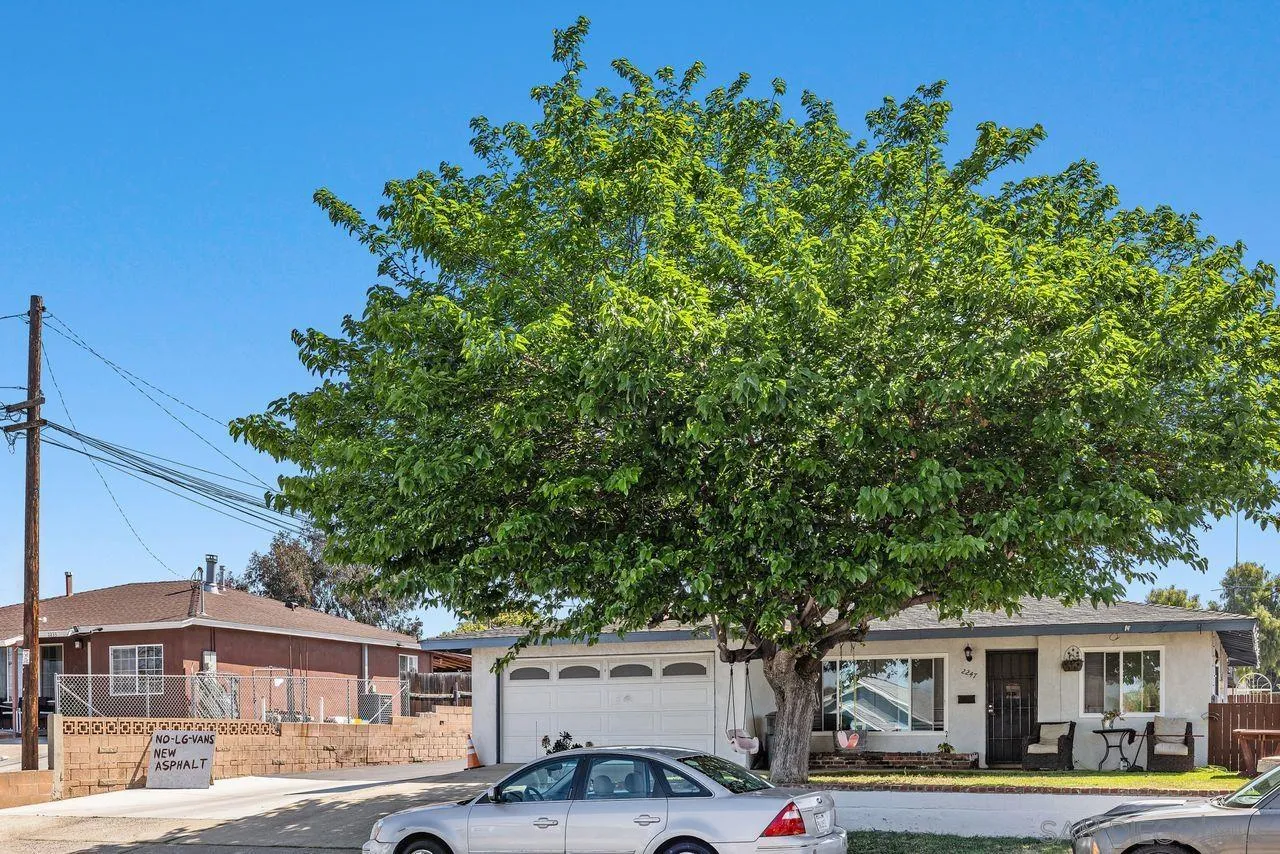 2241-2247 Prospect