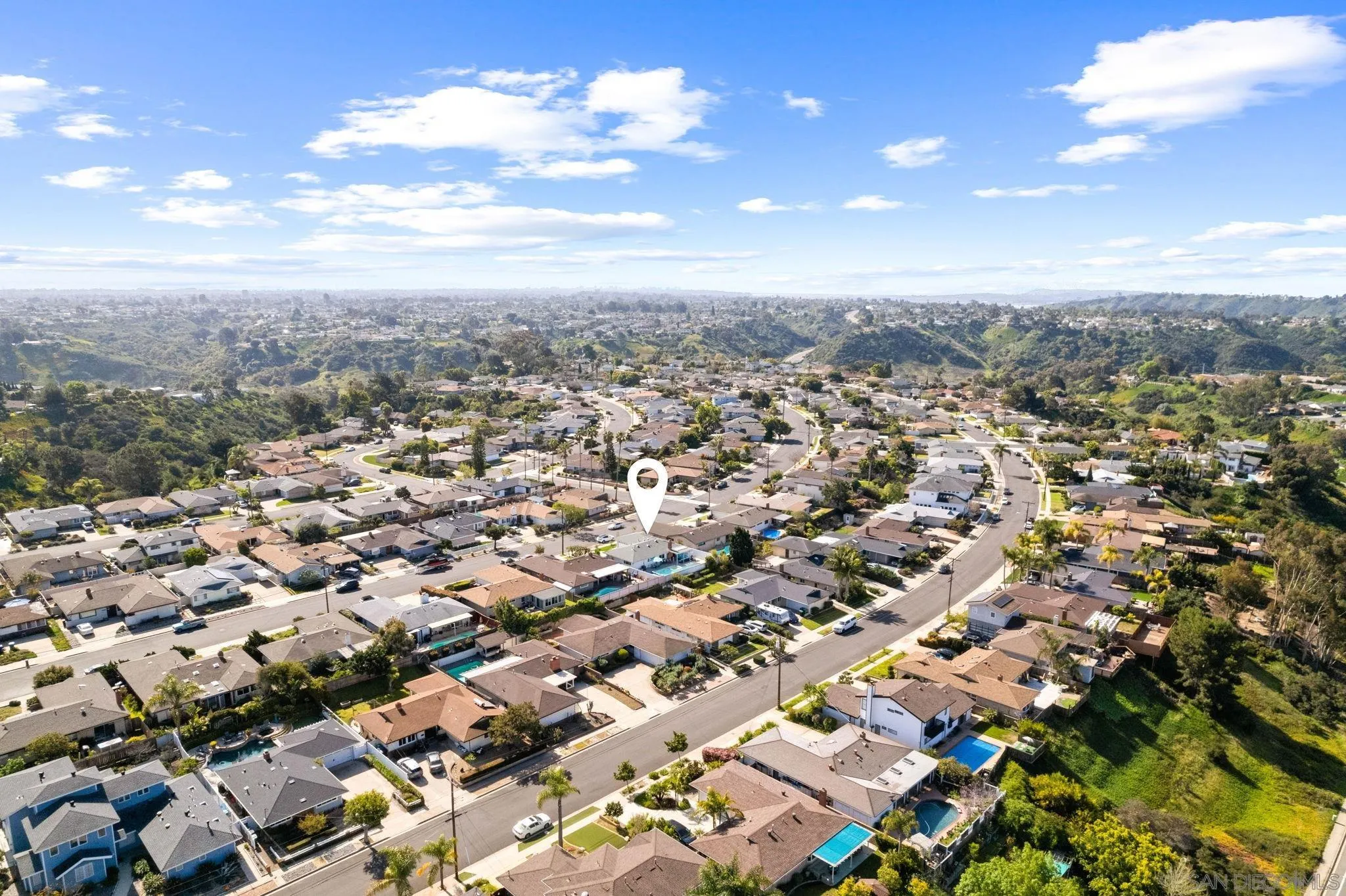 https://cdn.realtyfeed.com/cdn/127/260023076/19797a282fc1bb83f182a4c4bfa5680e.webp